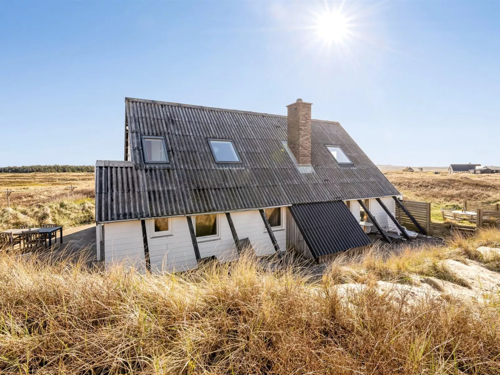 "Kurt" - 75m from the sea-Draußen