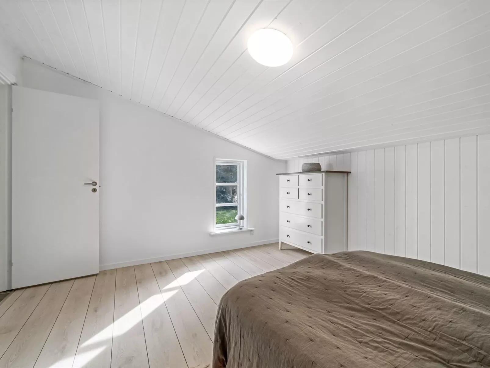 "Synnöve" - 350m from the sea-Inside