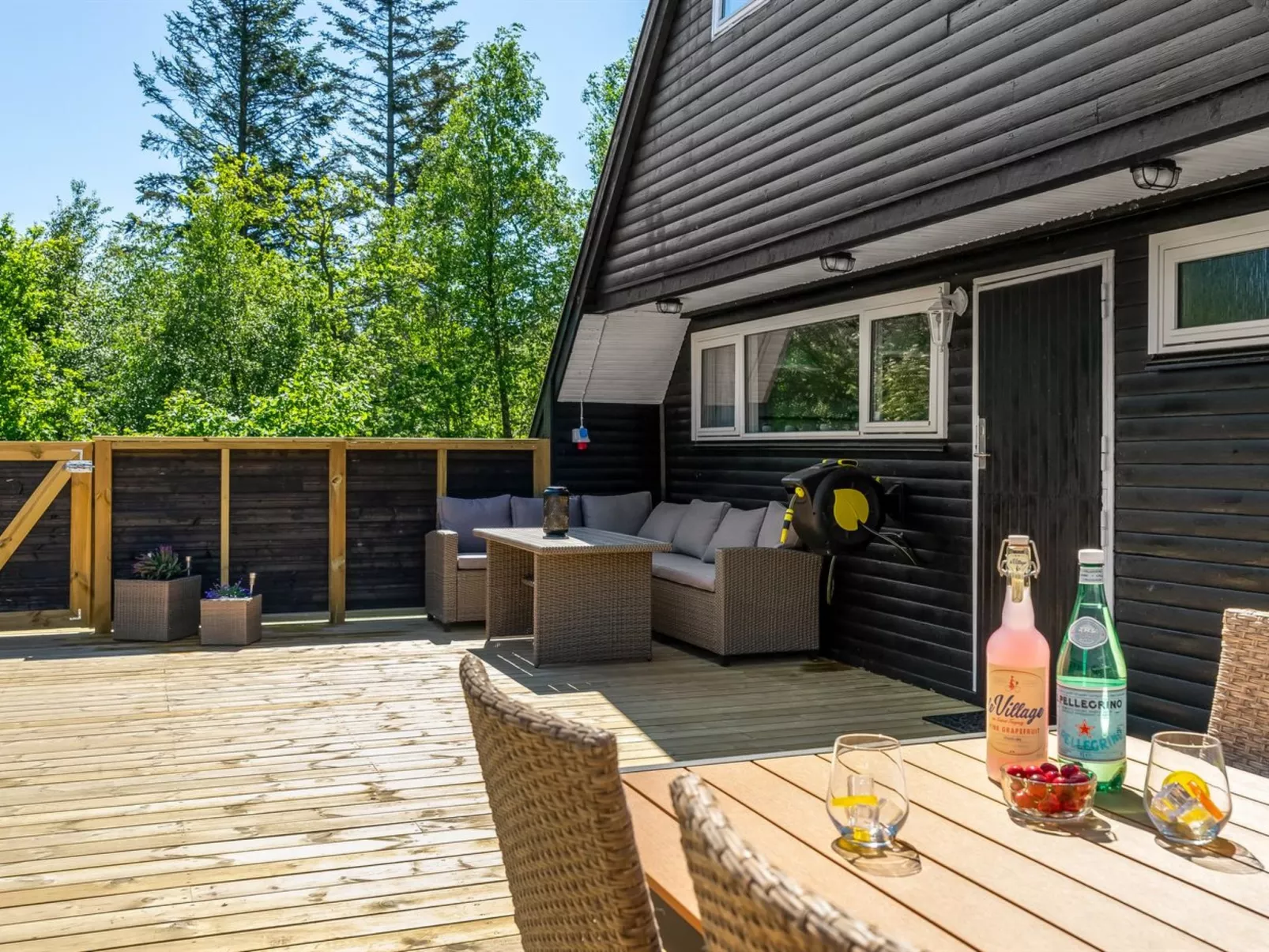 "Jace" - 900m from the sea-Draußen