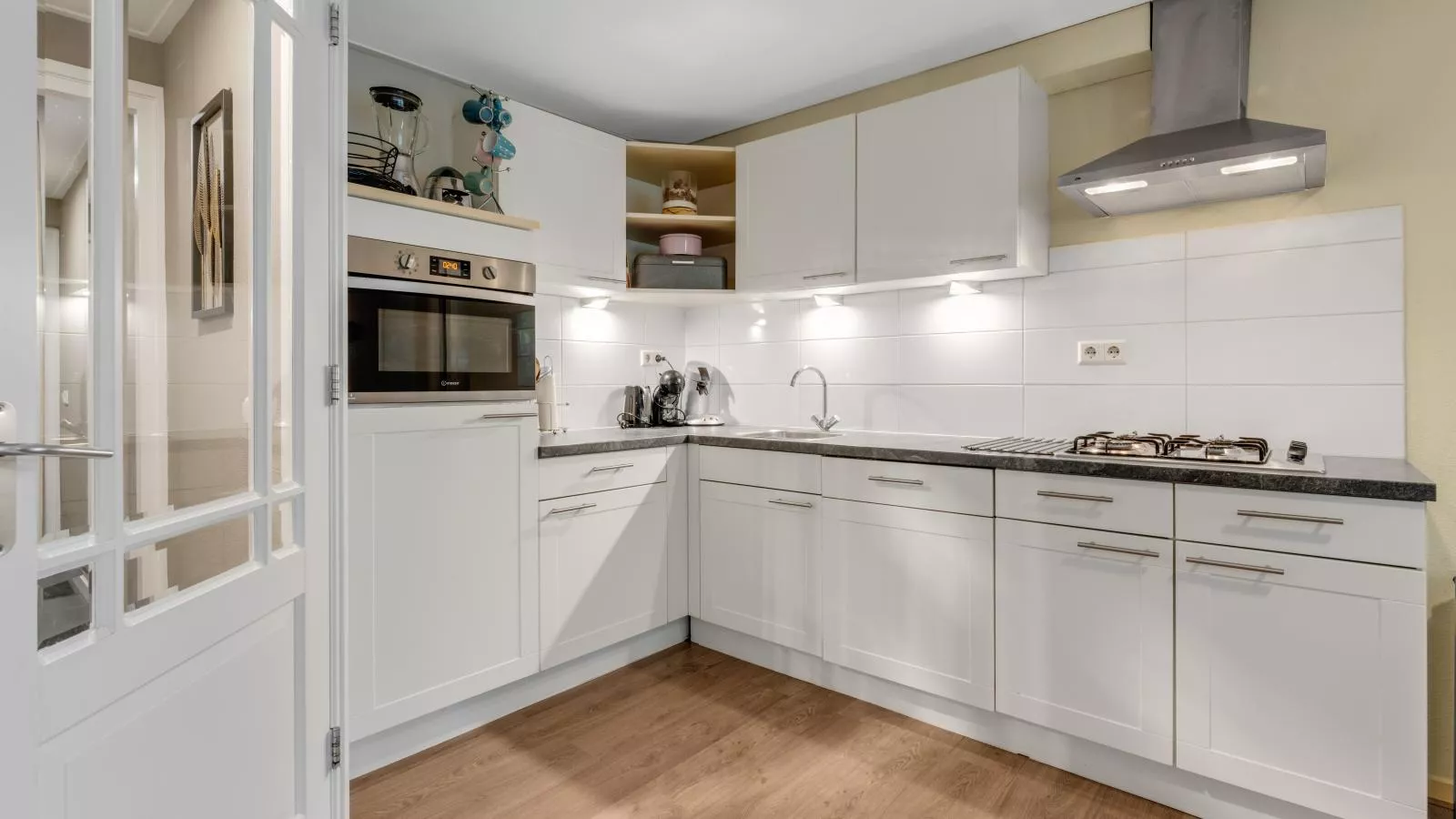 Rutershoeske-Kitchen