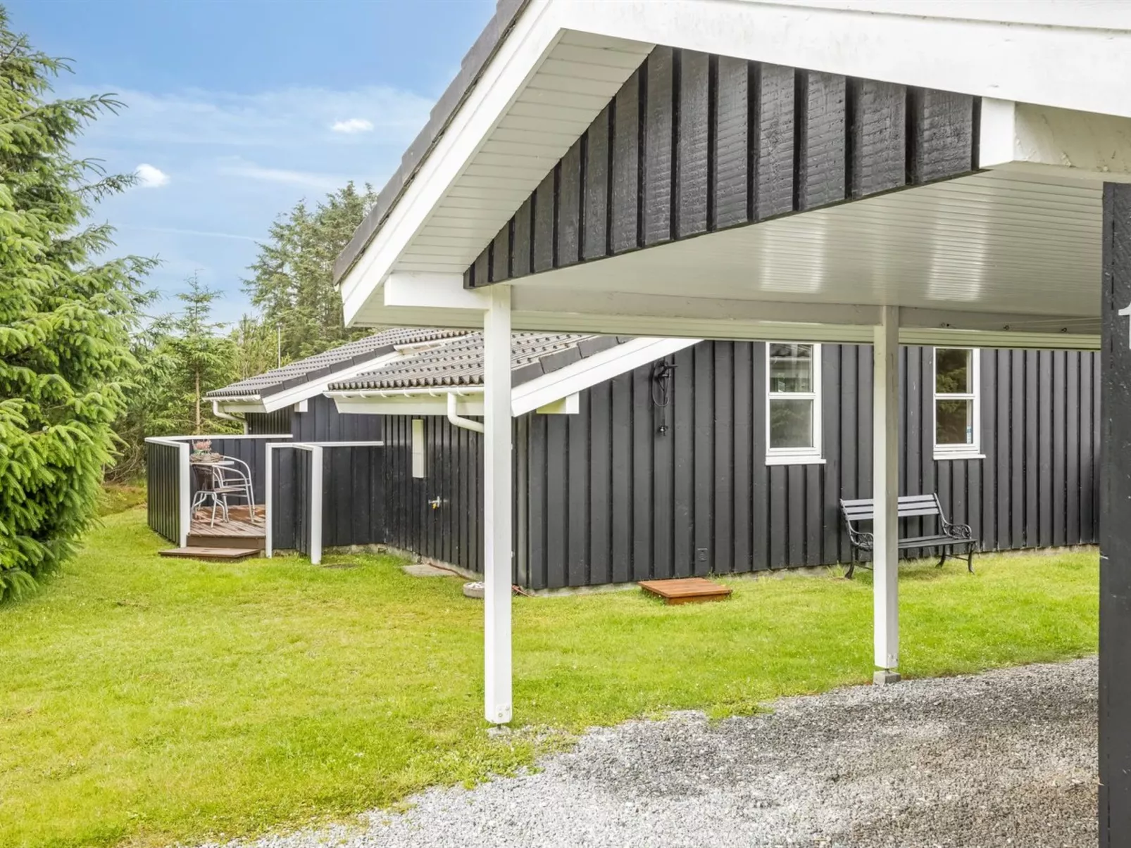 "Anouk" - 2km from the sea-Outside