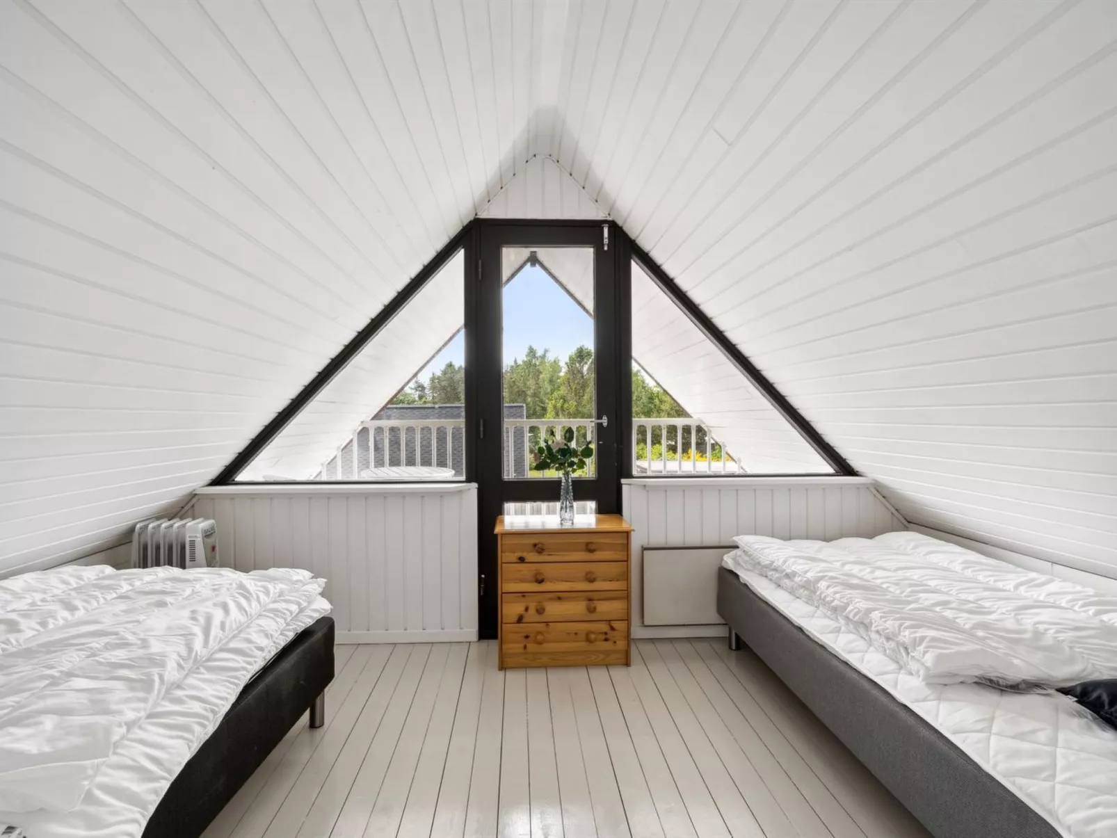 "Gunhilde" - 6km from the sea-Dedans