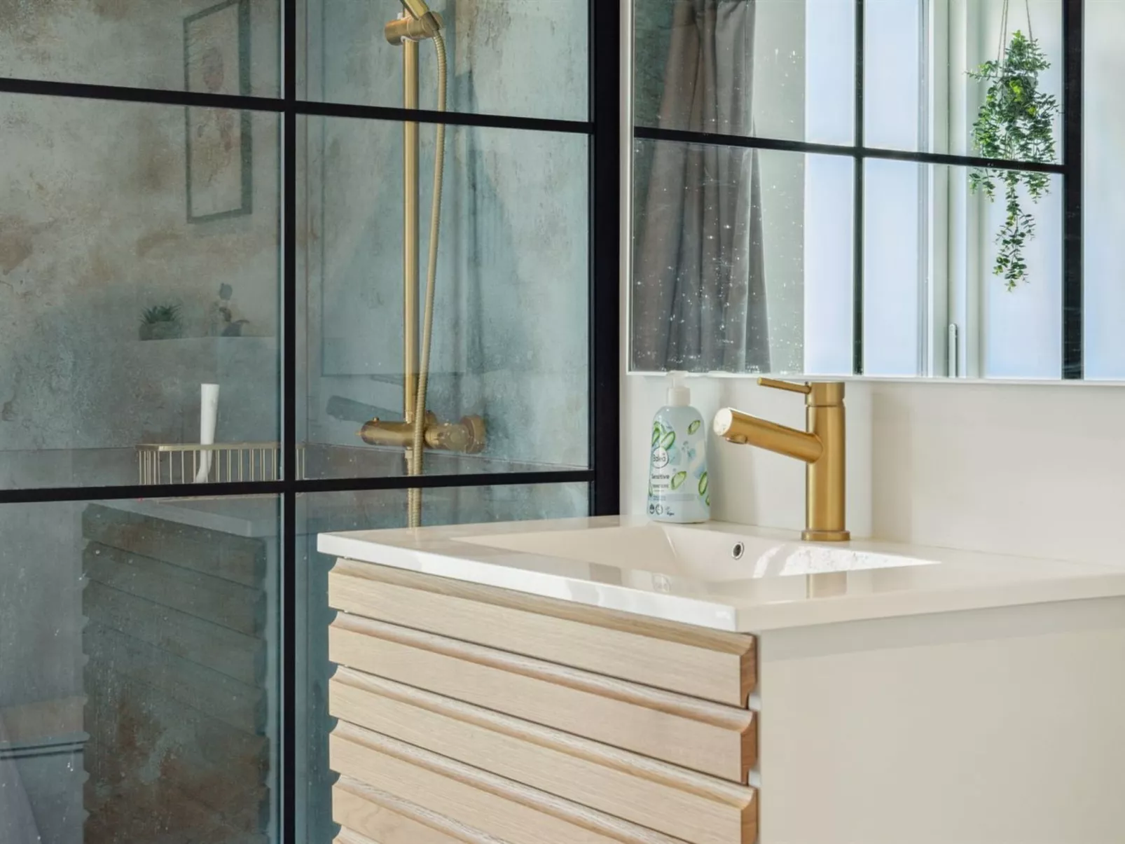 "Danika" - 650m from the sea-Drinnen