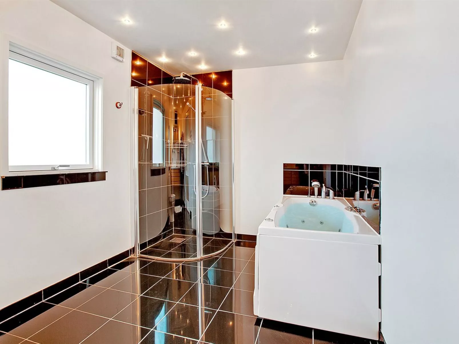 "Ubavka" - 101m from the sea-Inside