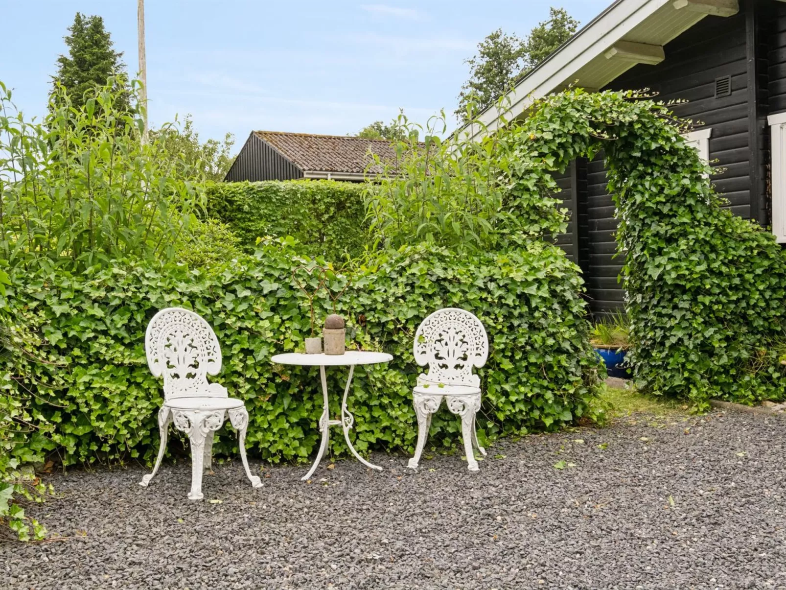 "Araminta" - 800m from the sea-Outside