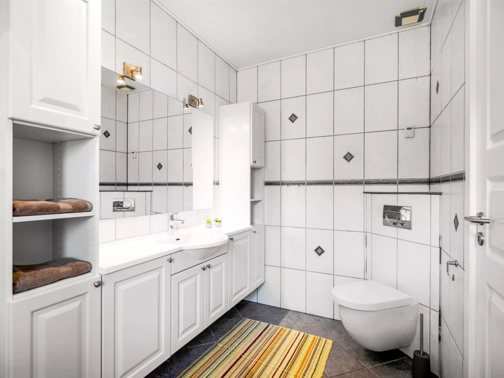 "Evamaria" - 10m from the sea-Inside