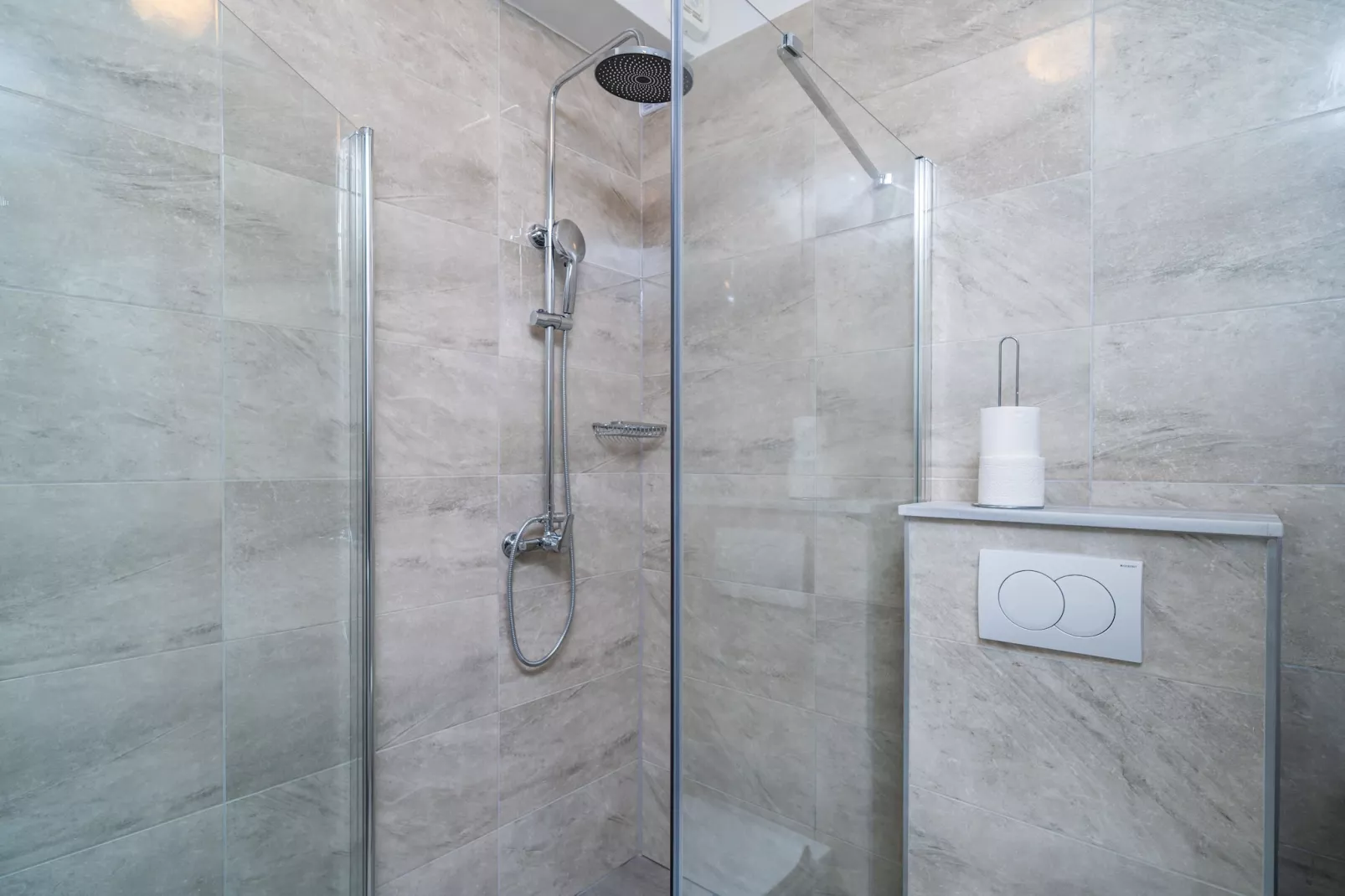 Apartments Vulicevic - Apartment Vulicevic A1 ( free private parking )-Salle de bain