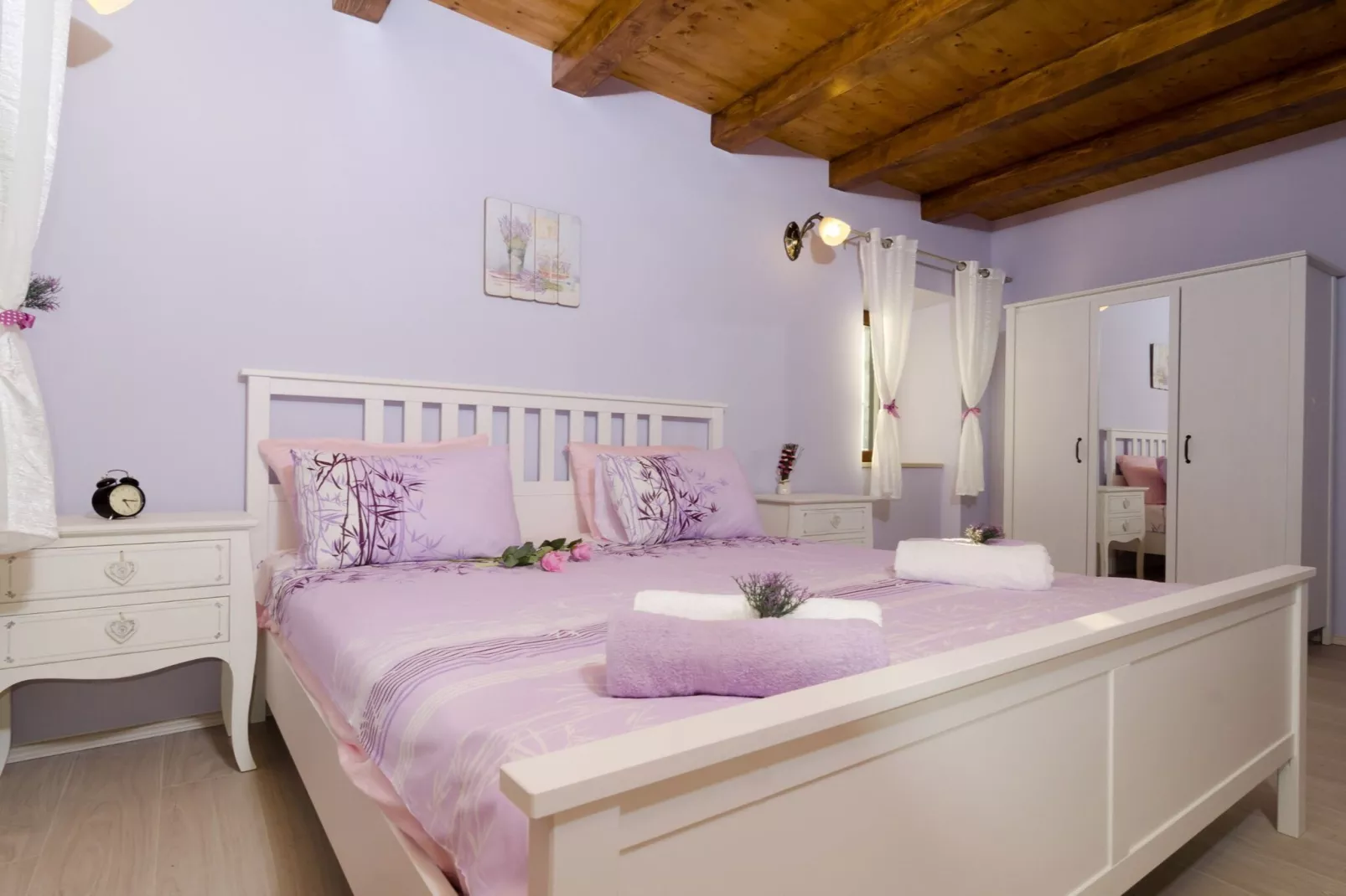 Villa Falcon Rook - Four-Bedroom Villa with Terrace and Swimming Pool-Chambre