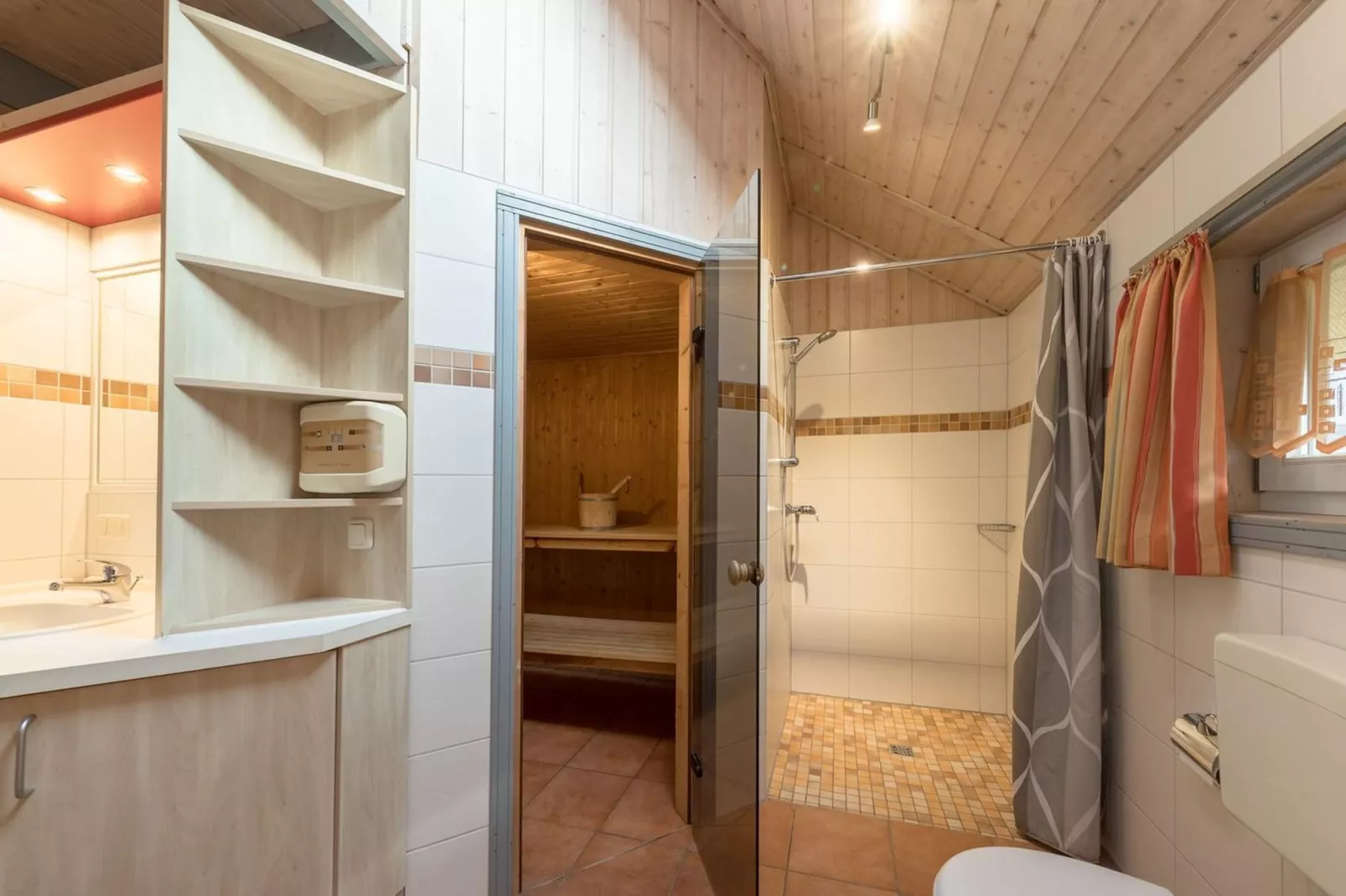 Ferienhaus Seeschwalbe-Classic 90 qm 30-Sauna