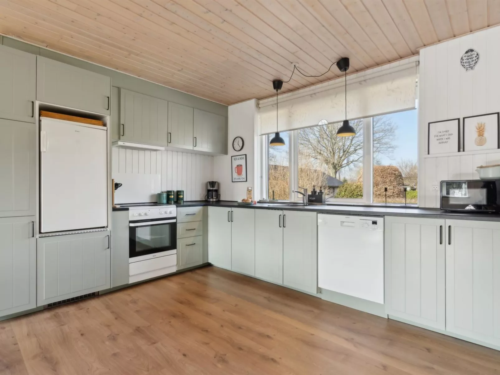 "Vemund" - 500m from the sea-Inside