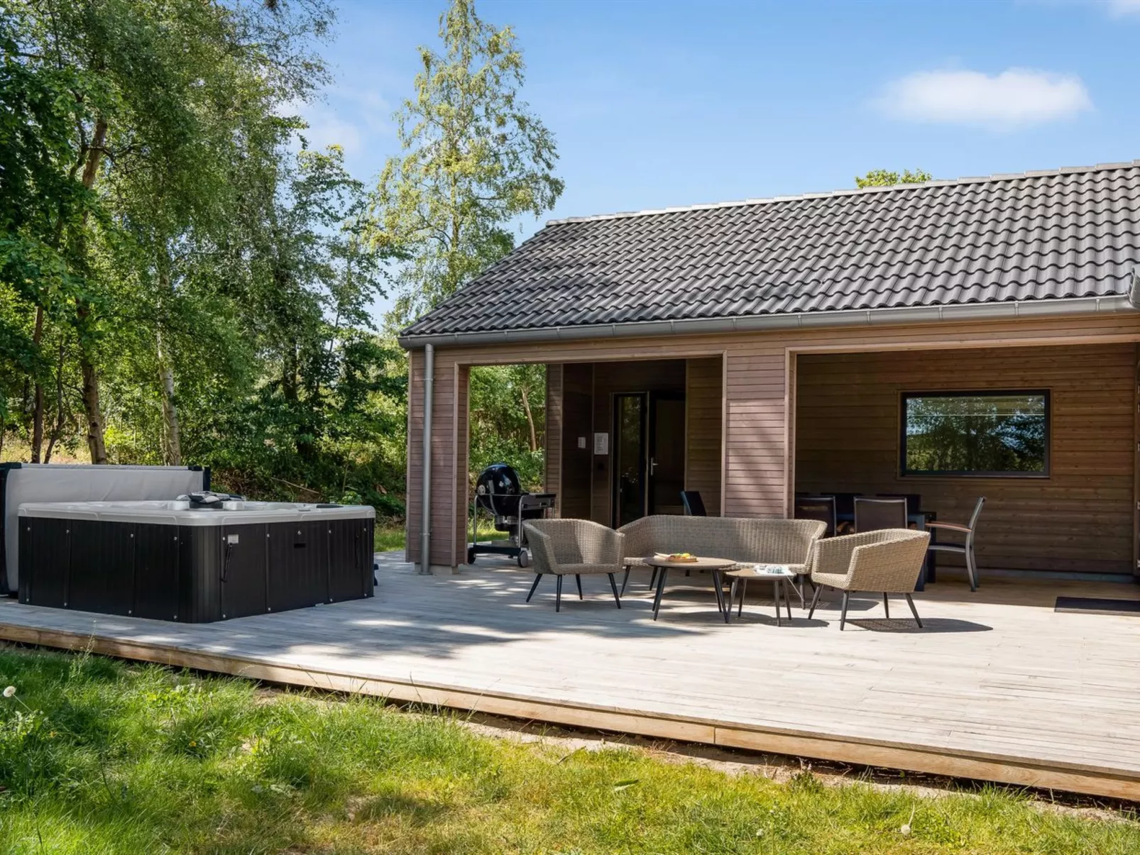 "Anila" - 80m from the sea-Outside