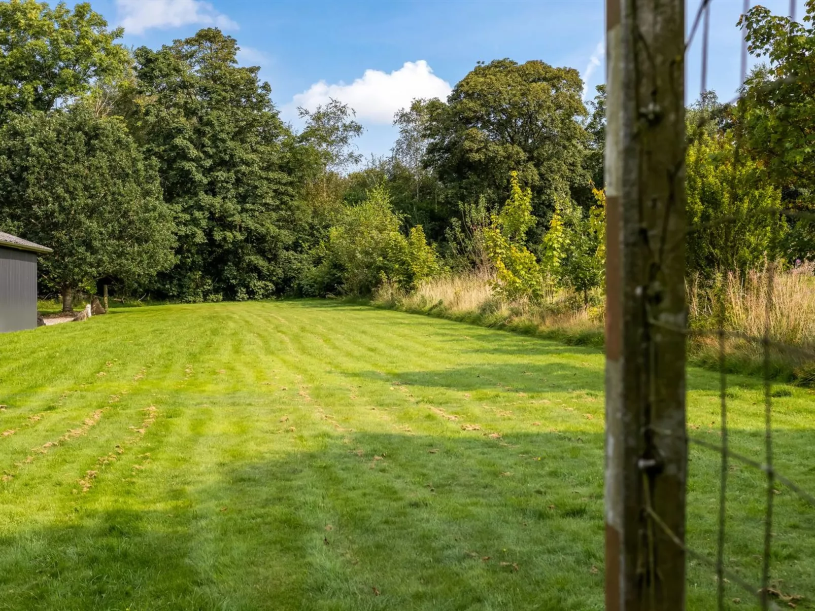 "Vinni" - 25km from the sea-Draußen