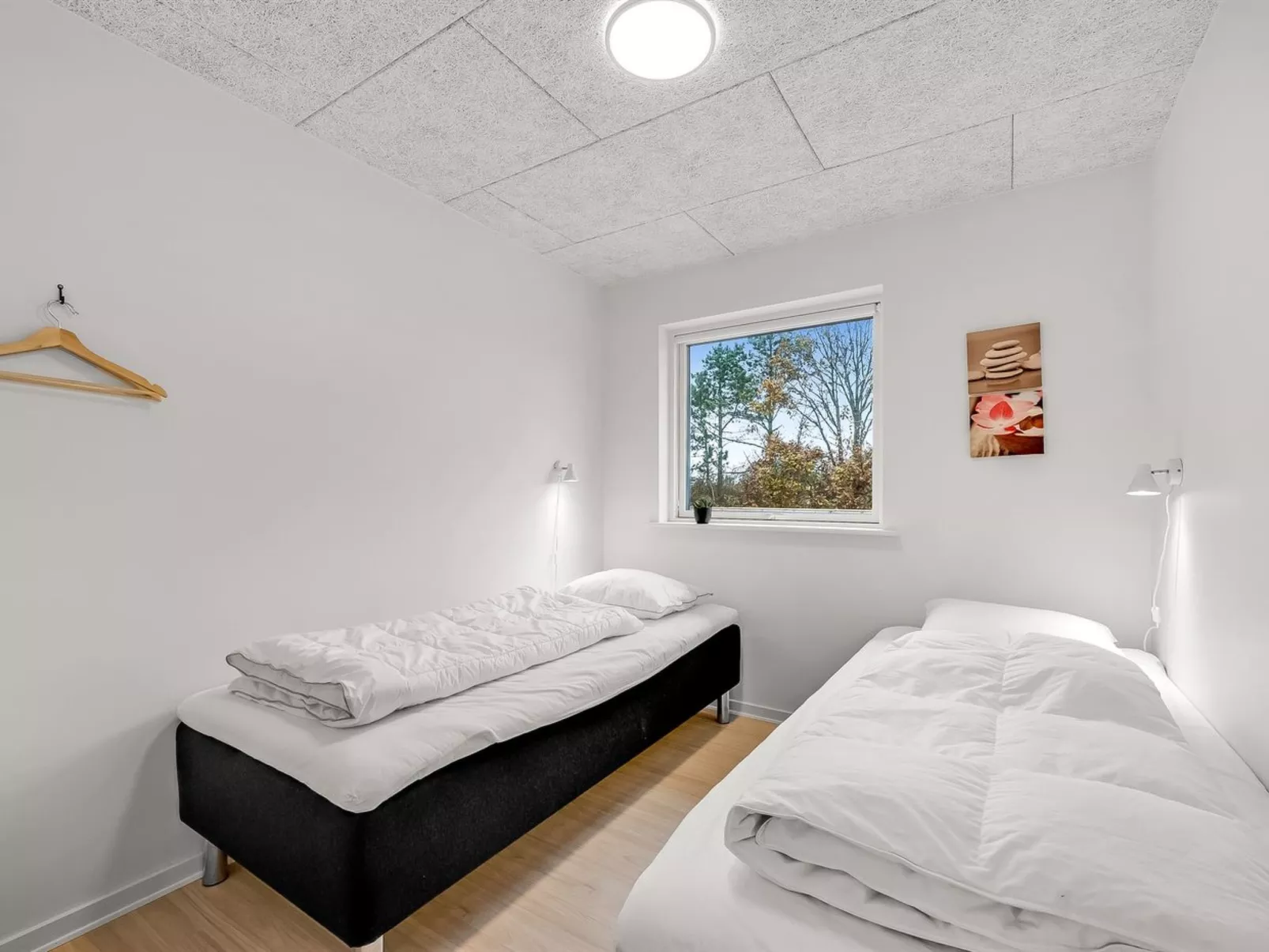 "Elisaveta" - 400m to the fjord-Drinnen