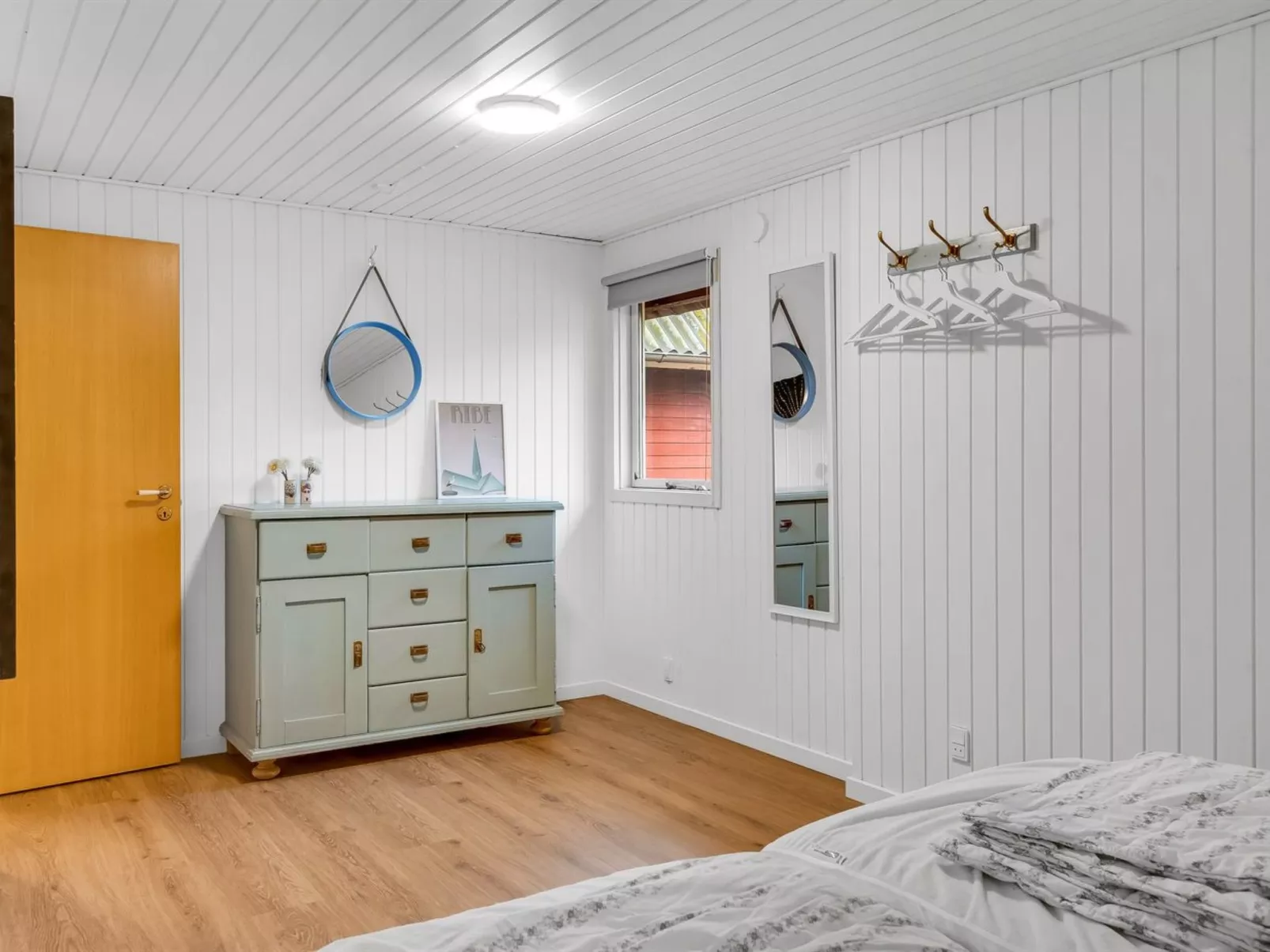 "Knud" - 2.5km from the sea