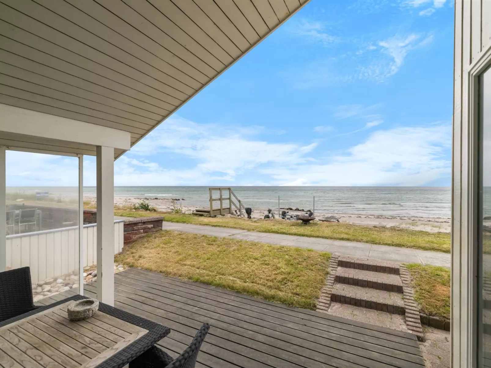 "Aswith" - 5m from the sea-Dehors