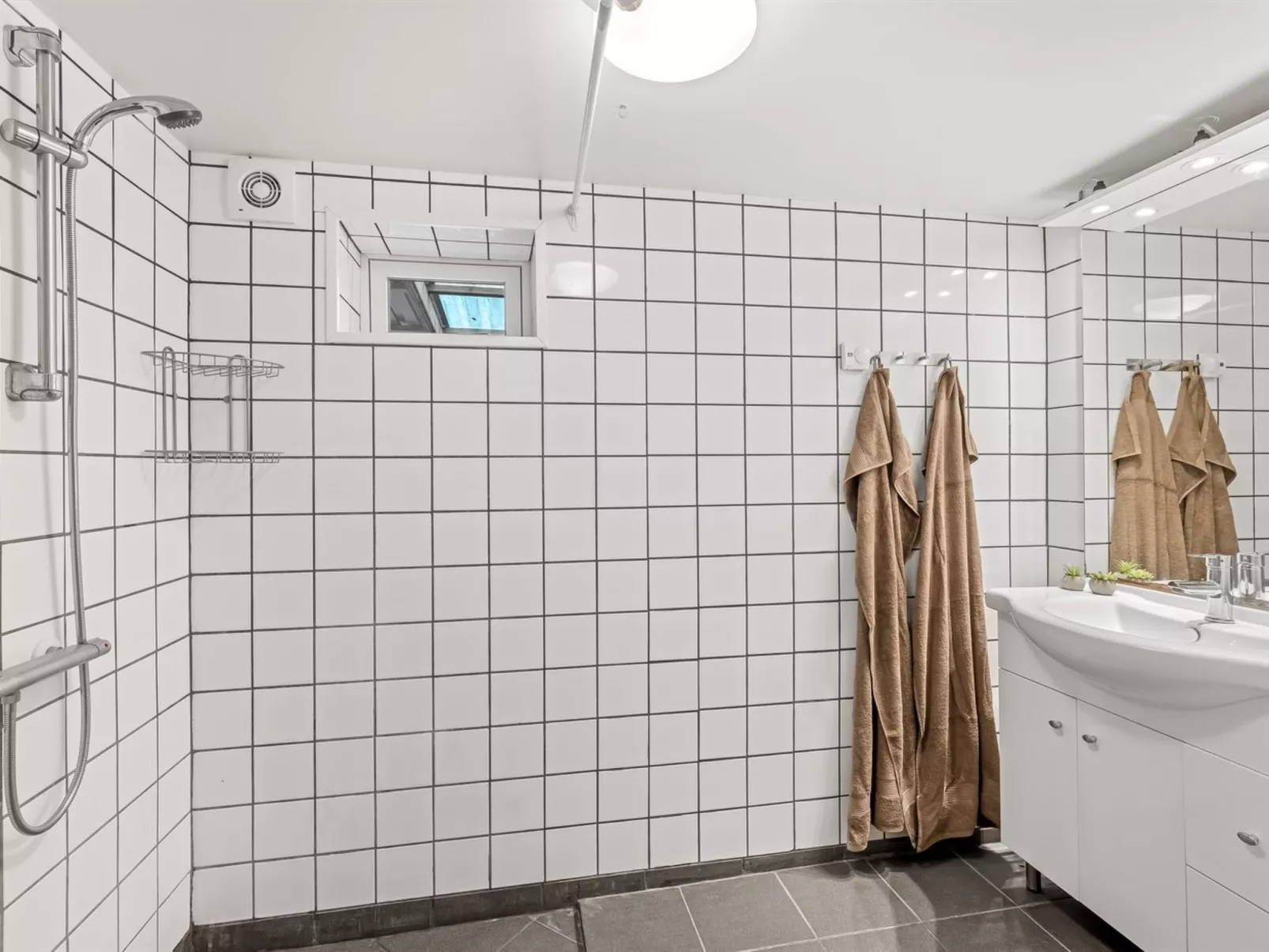 "Slavomira" - 12km from the sea-Inside