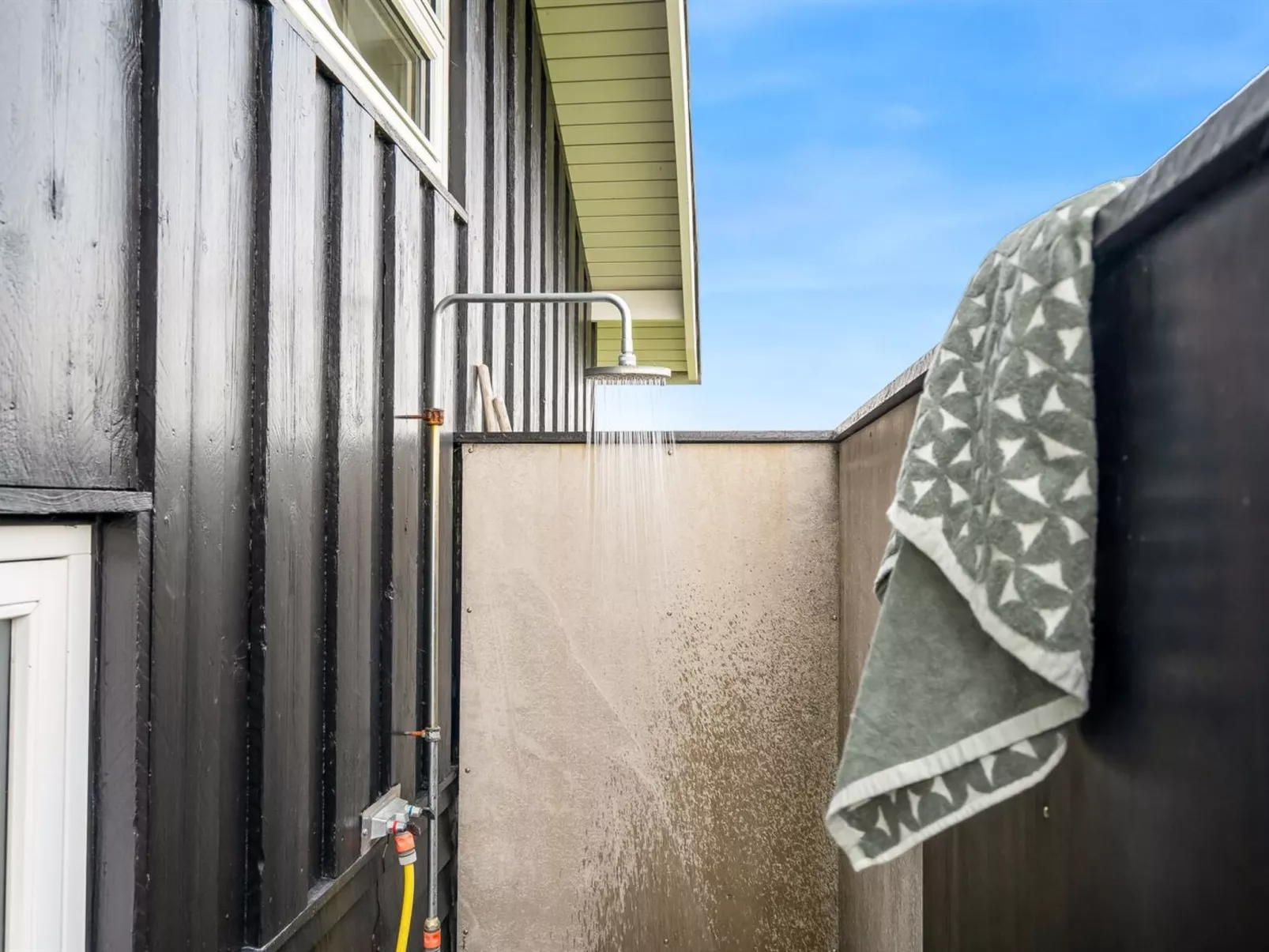 "Egino" - 90m from the sea-Draußen