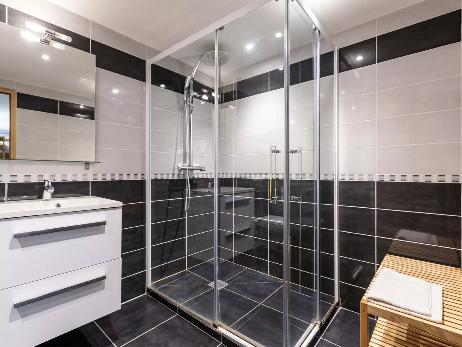 Chalets Les Amis-Drinnen