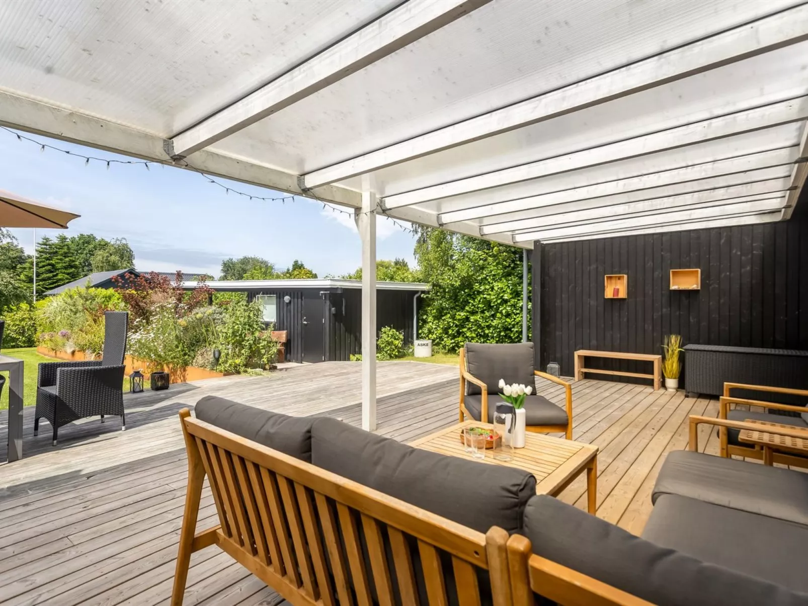 "Runhild" - 450m from the sea-Outside