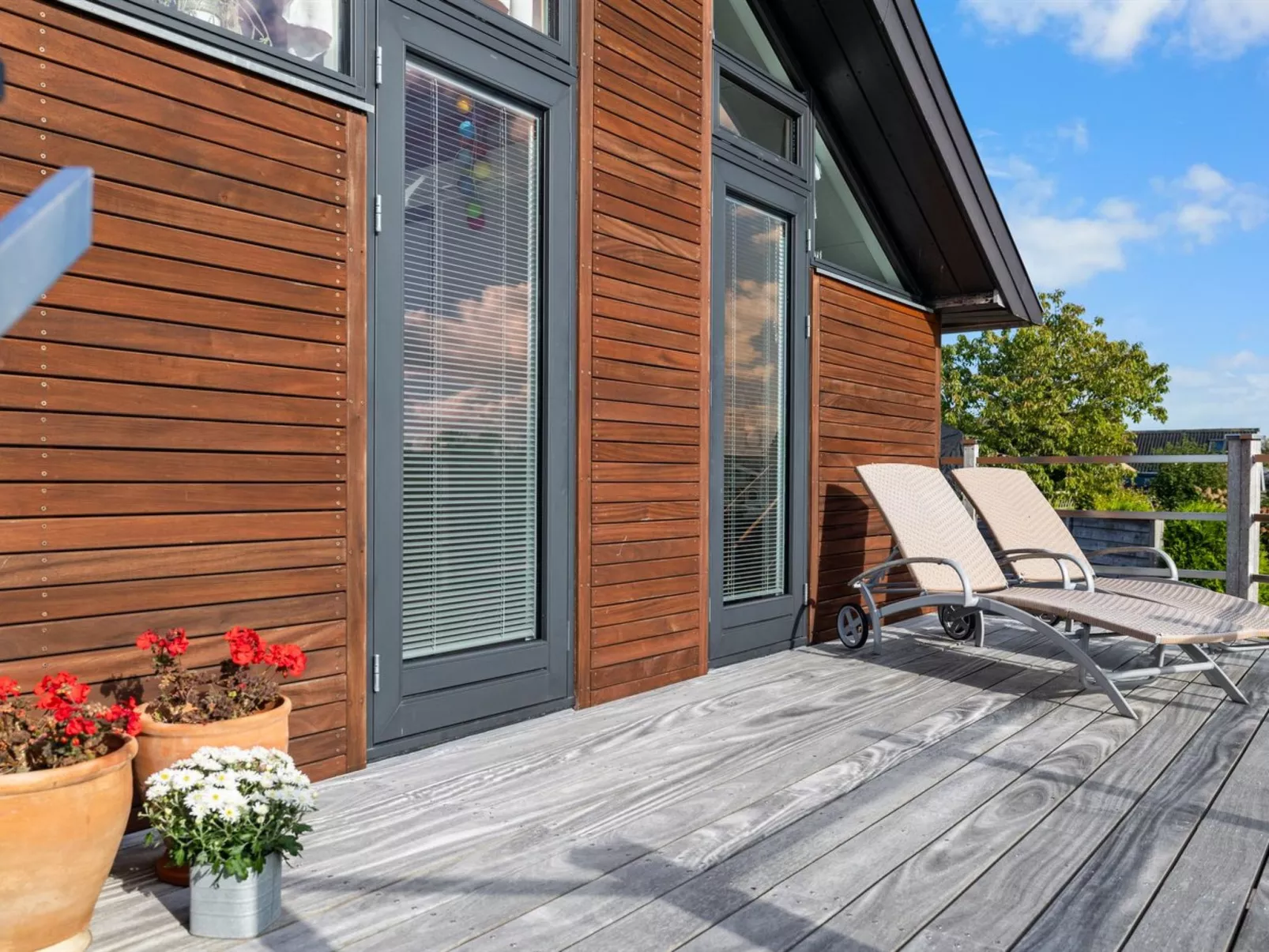 "Berner" - 40m from the sea-Draußen