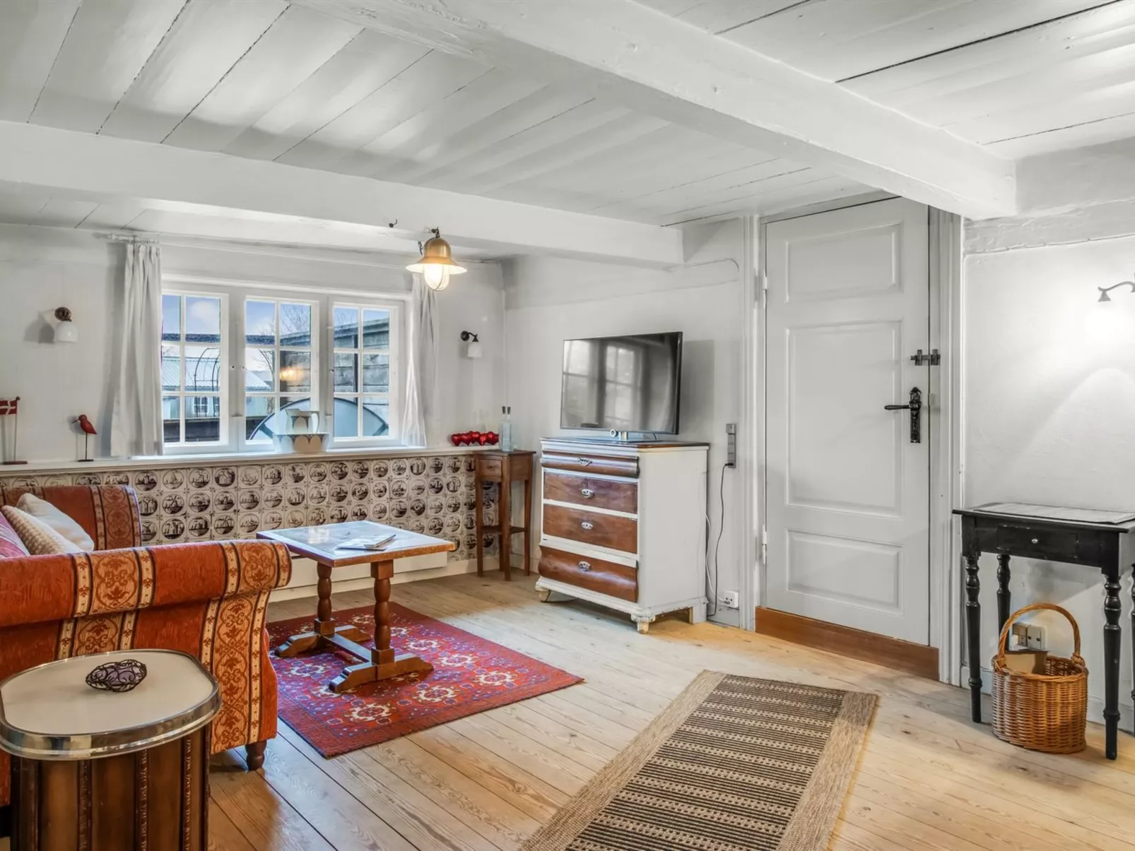 "Deik" - 25km from the sea-Drinnen