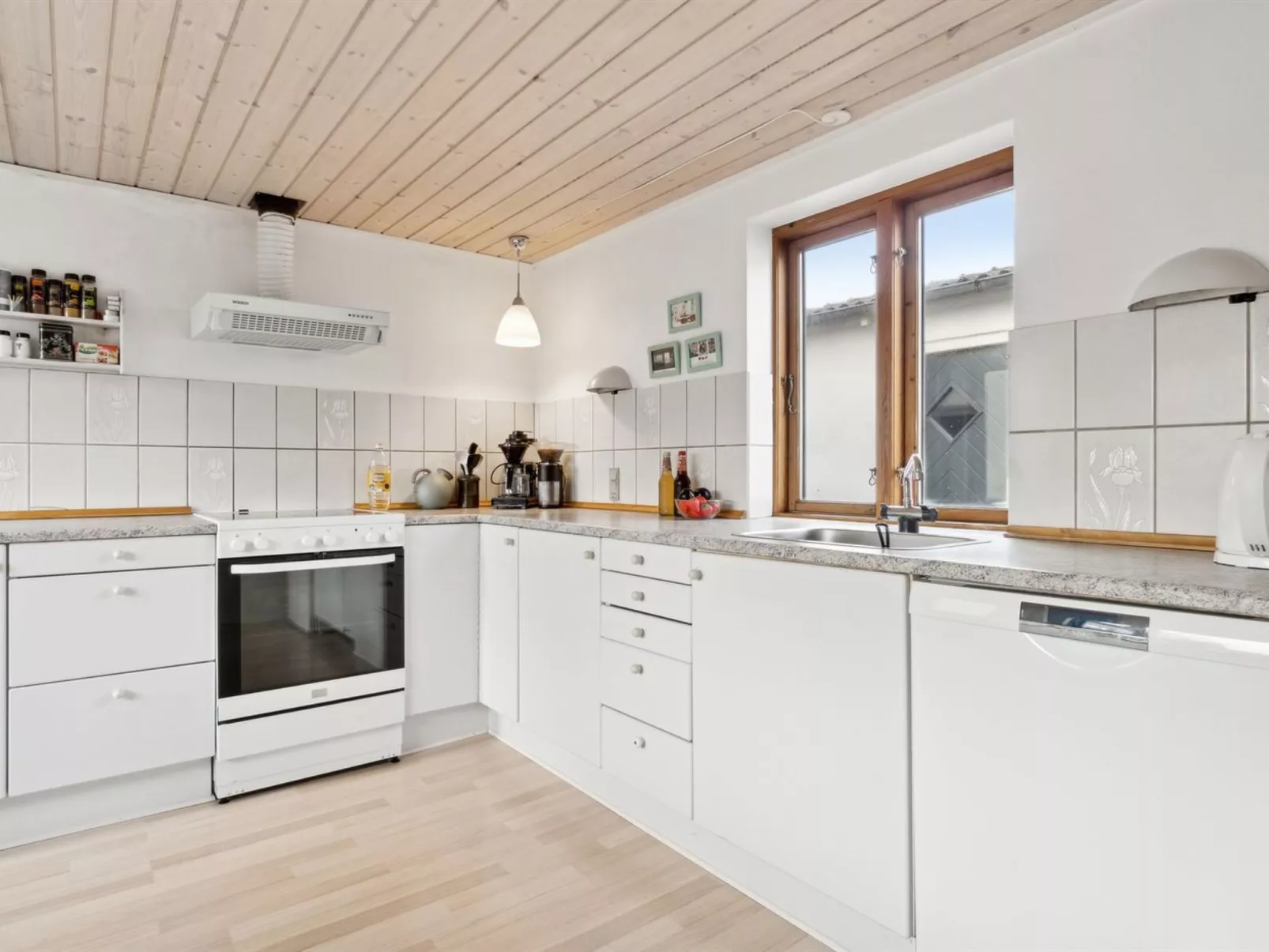 "Elsabeth" - 50m from the sea-Dedans