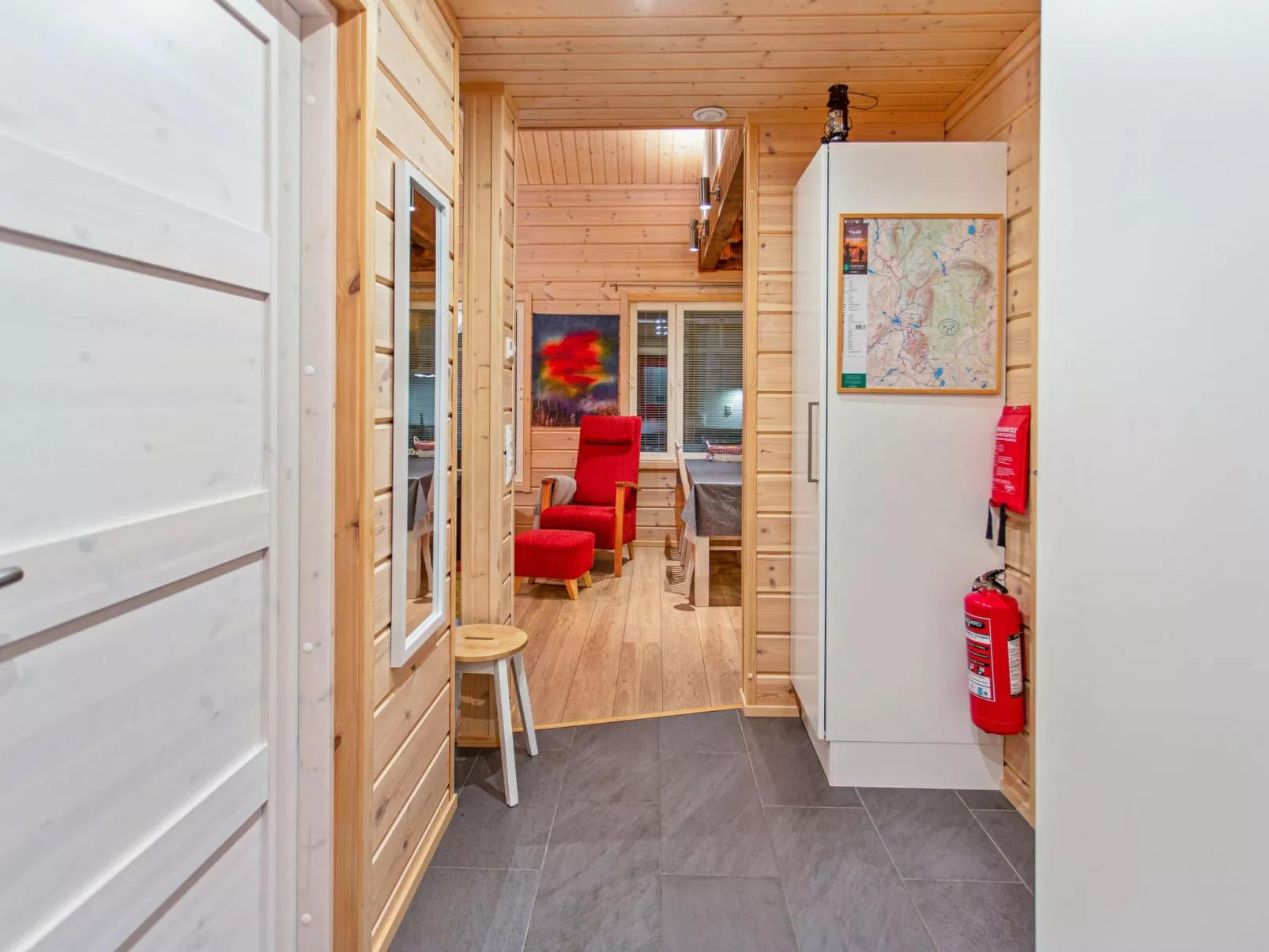 Kevätpiippo b-Inside