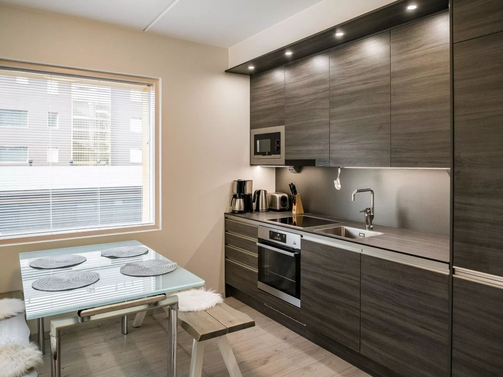 Tunturinlaita d 4-Dedans