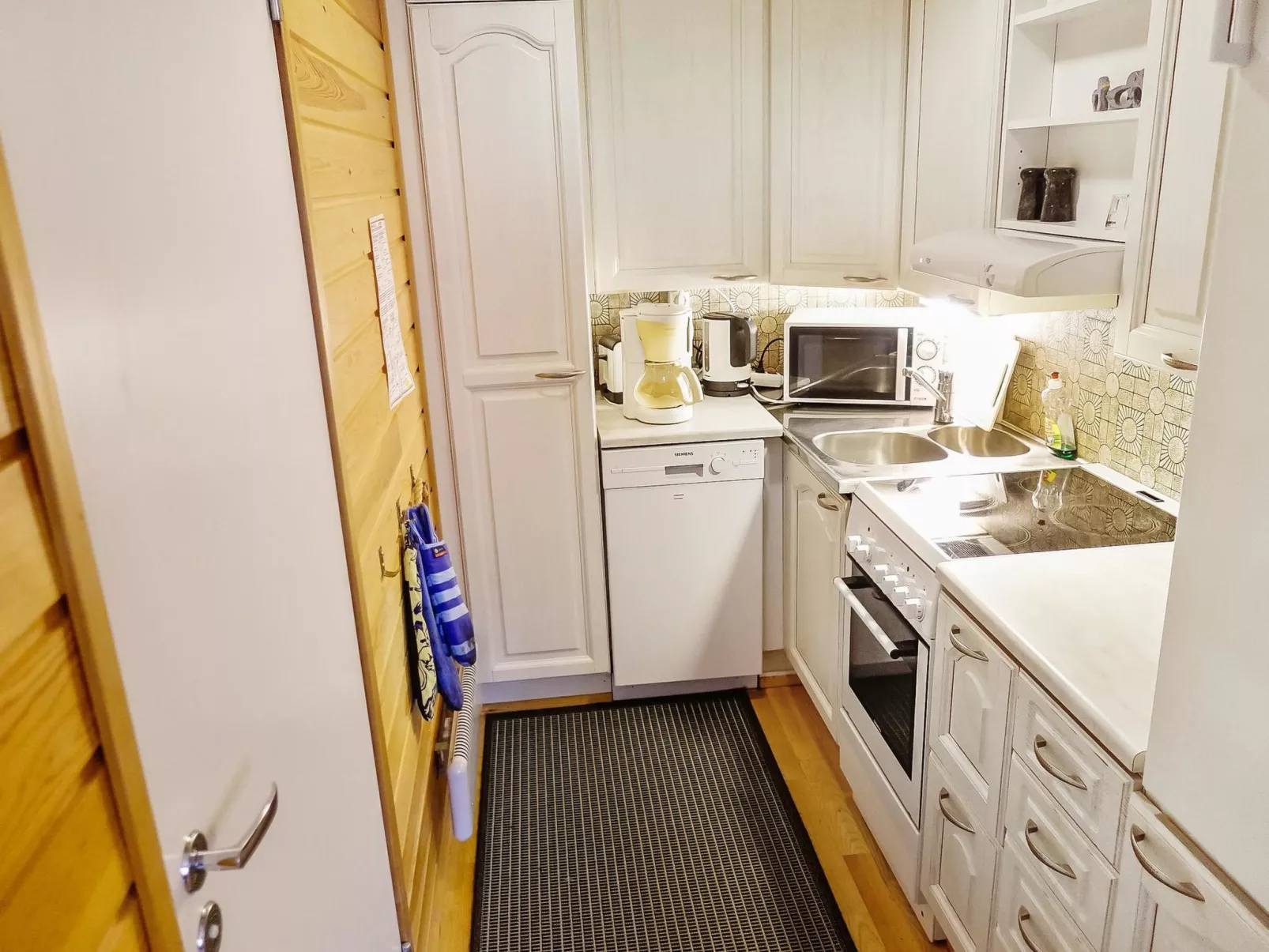 Saariseläntie 8 f 6-Drinnen