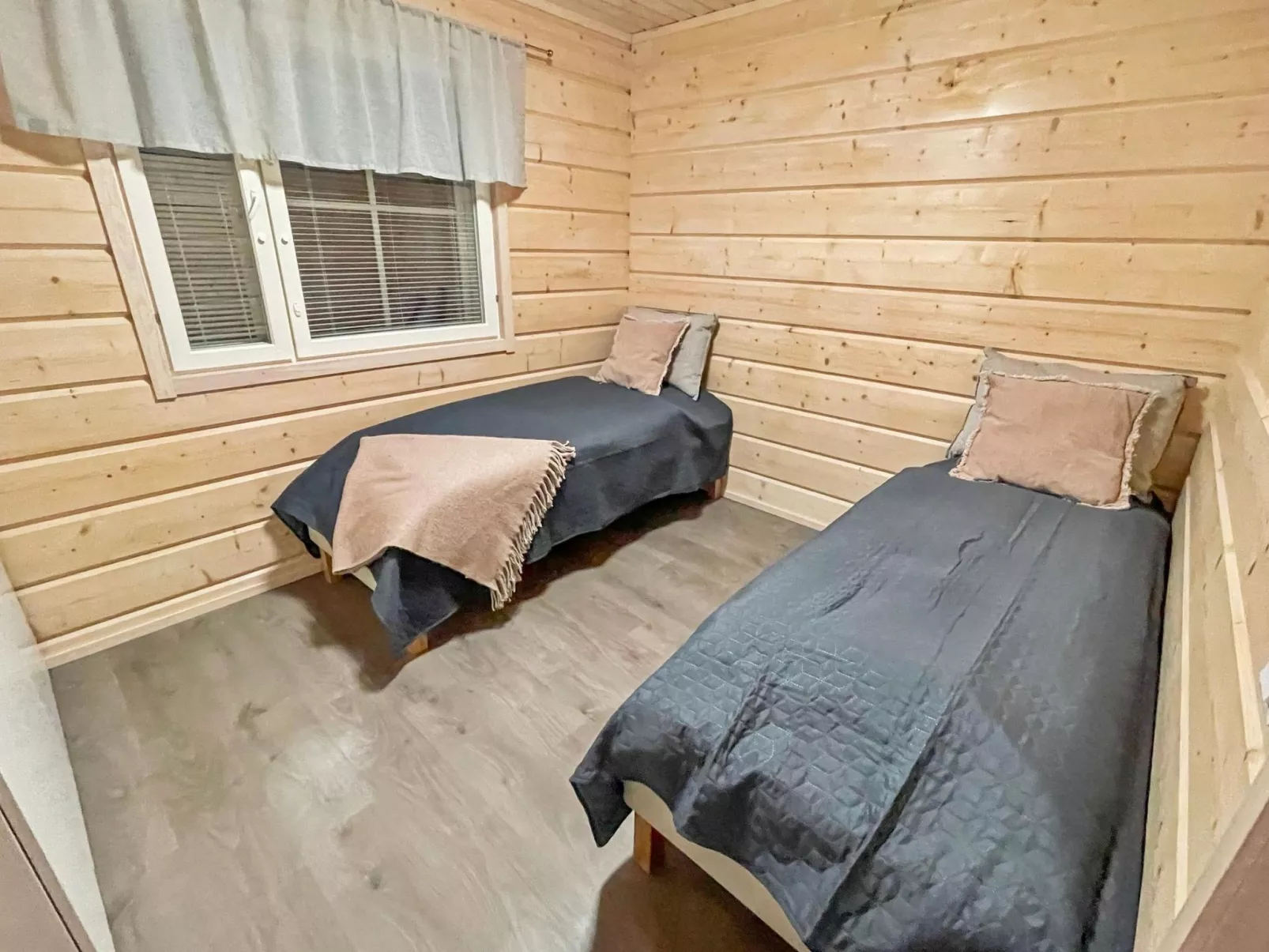 South point apartments 4a-Inside