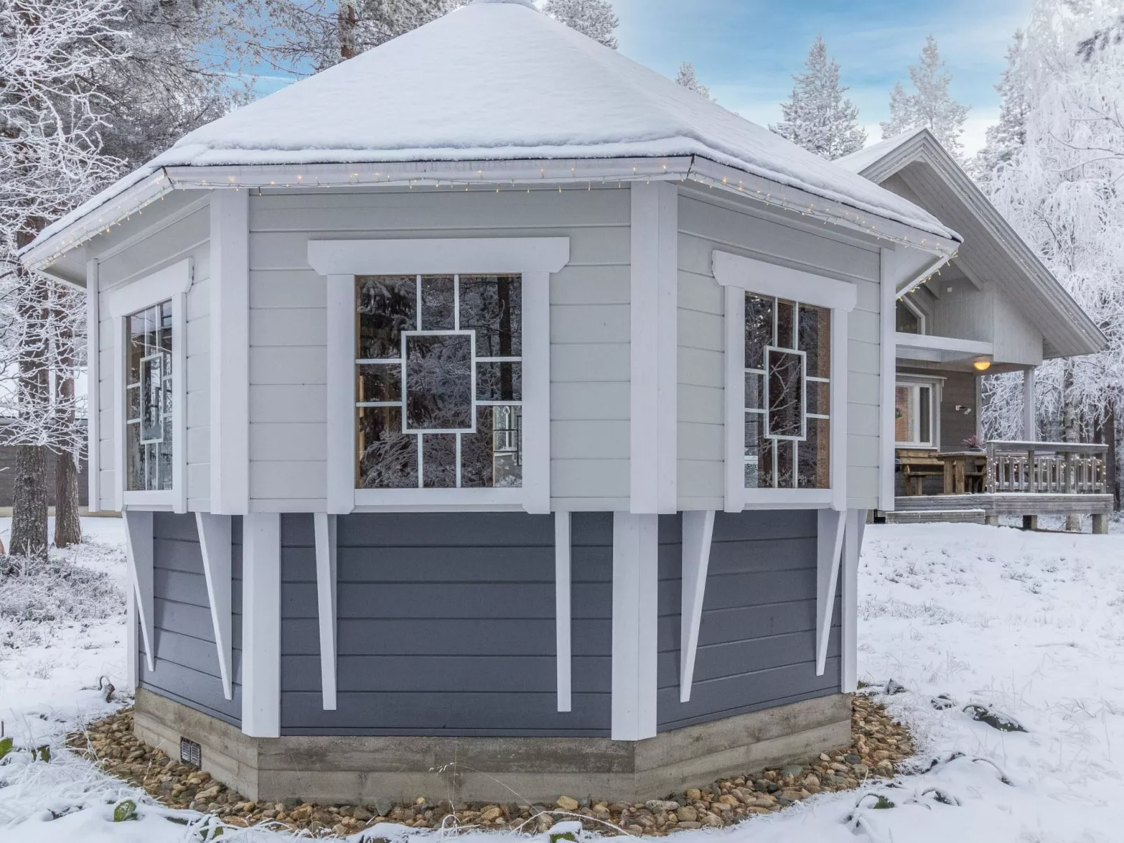 Aslakin helmi b-Drinnen