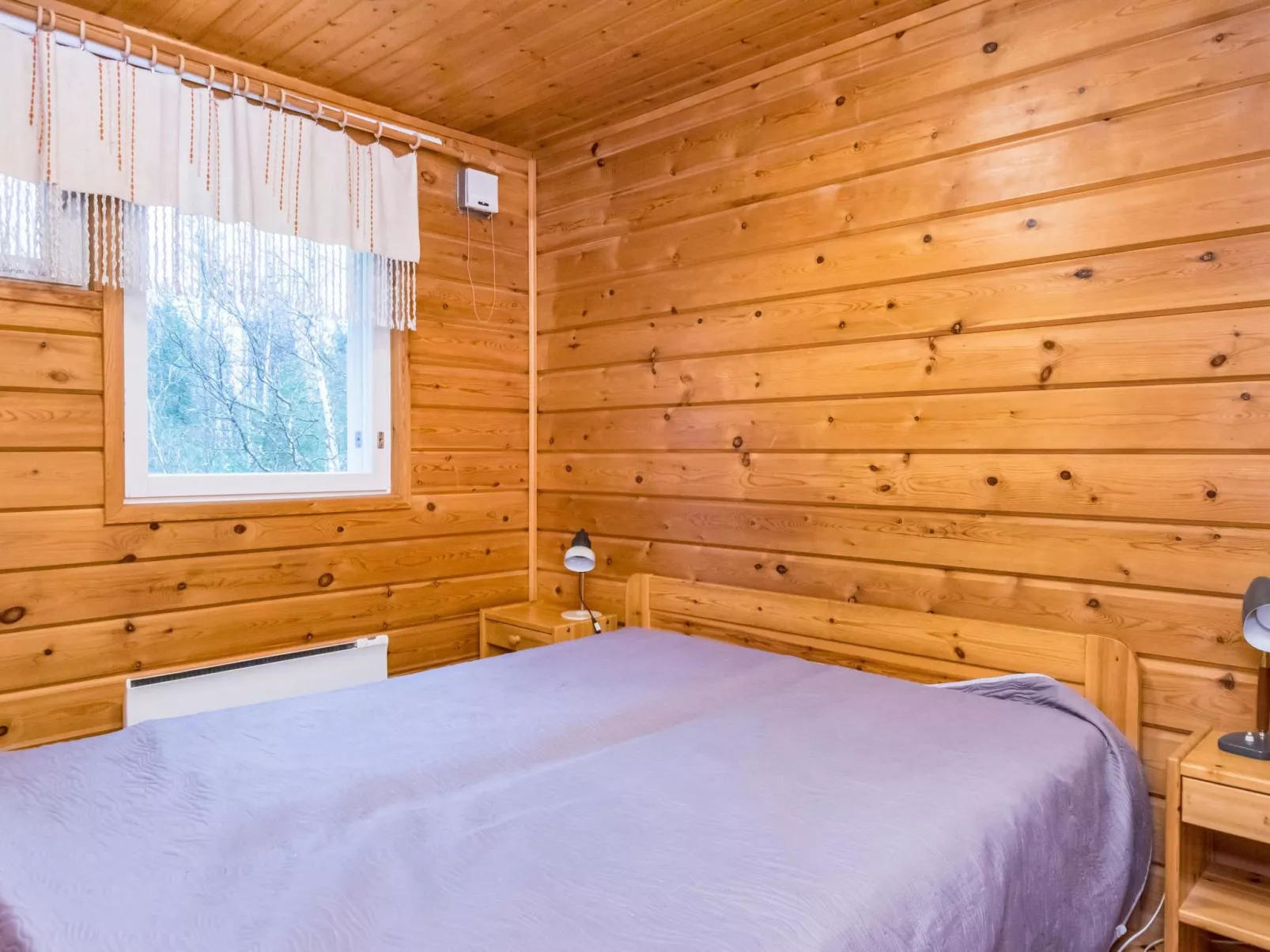 Pyhä-vuonelo-Inside