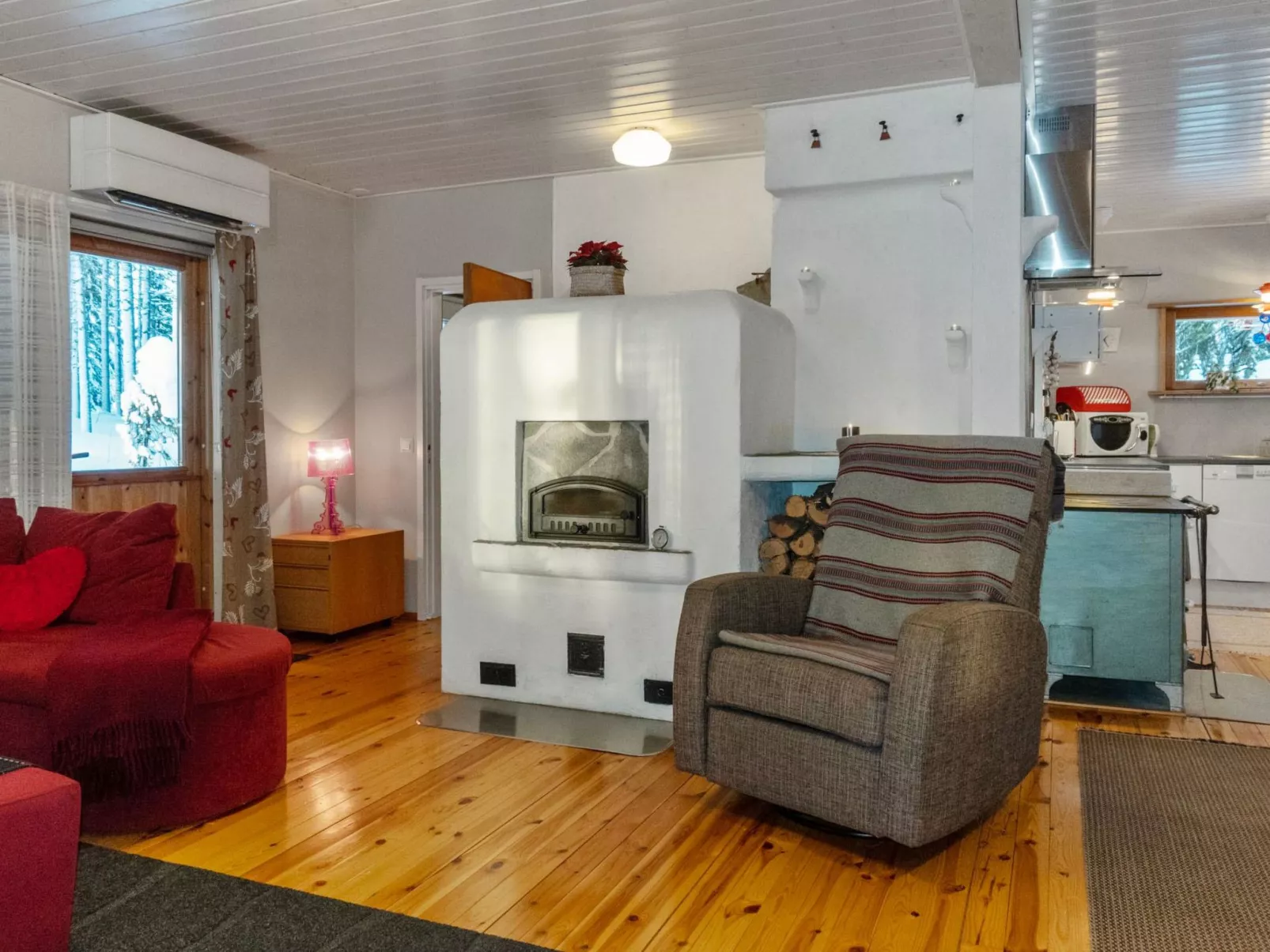 Mokko-mökki-Drinnen