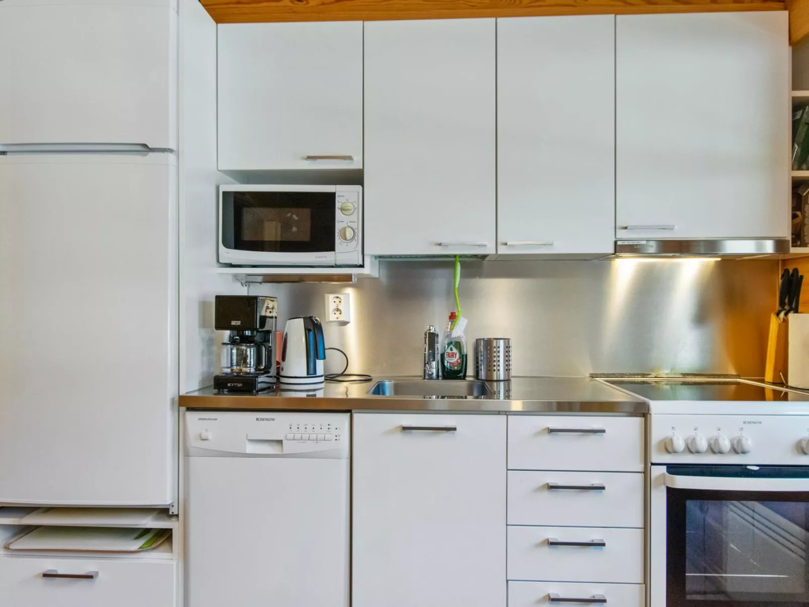 Metsänpirtti 3-Inside