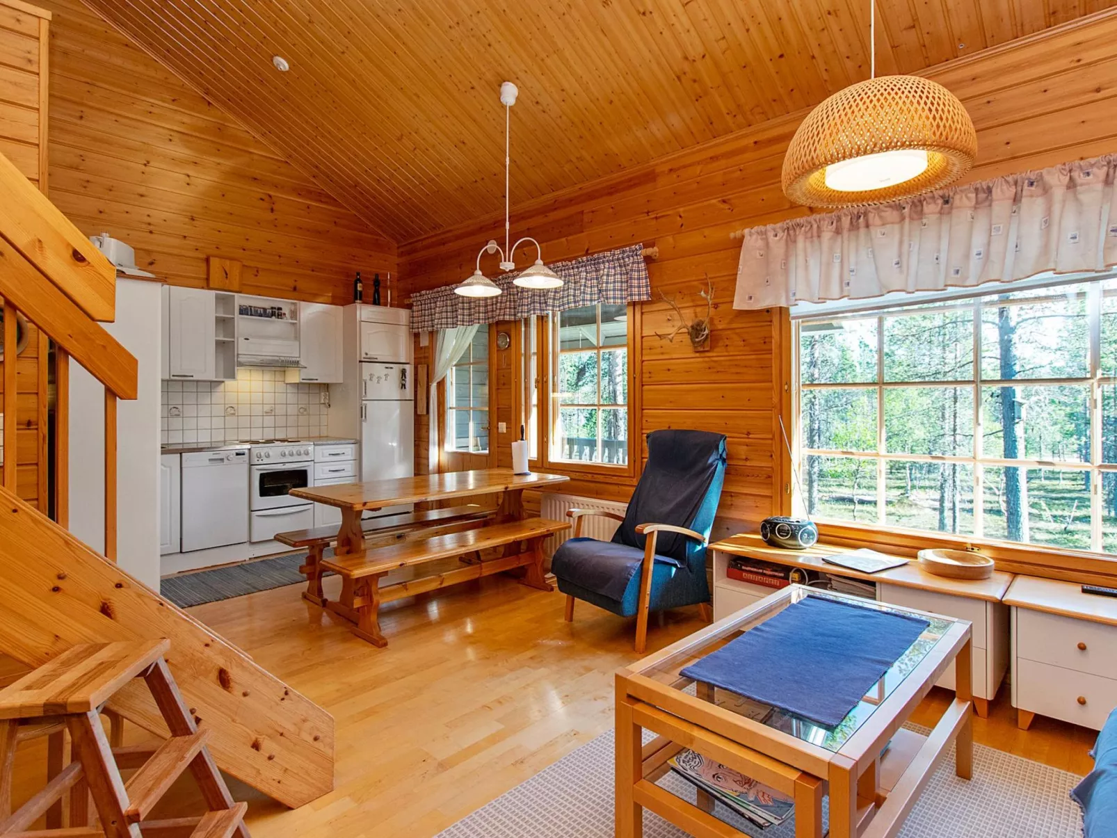 Kuksatie 7 b-Drinnen