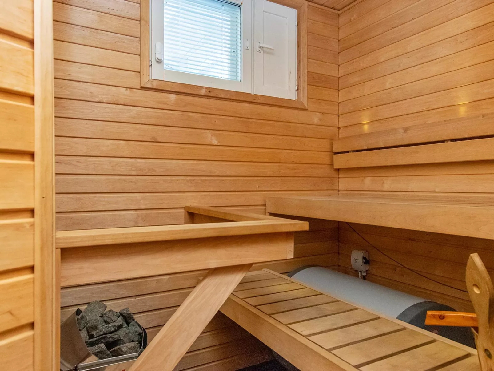 Moitakuru a18-Inside