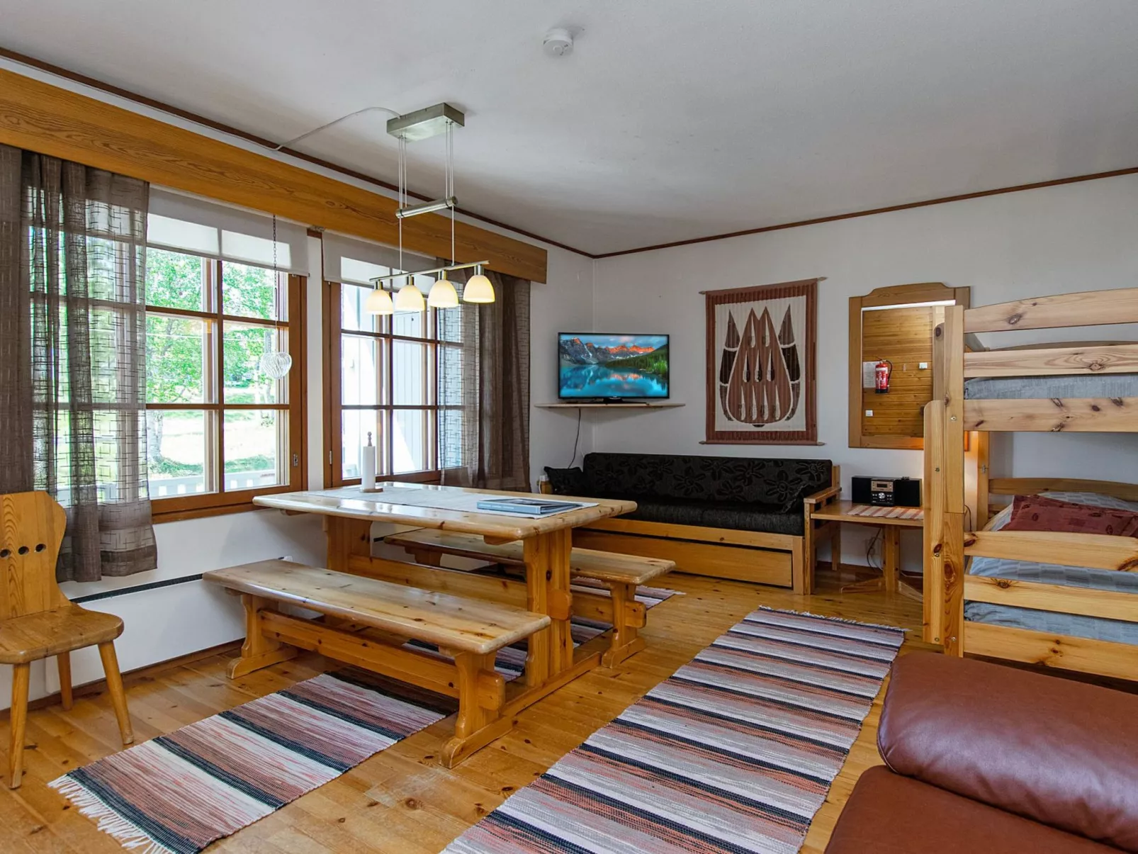 Saariseläntie 8 d 5-Dedans