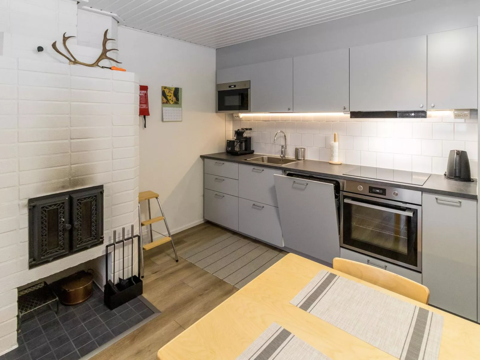 Teerenpesue e 36 gaissa-Inside