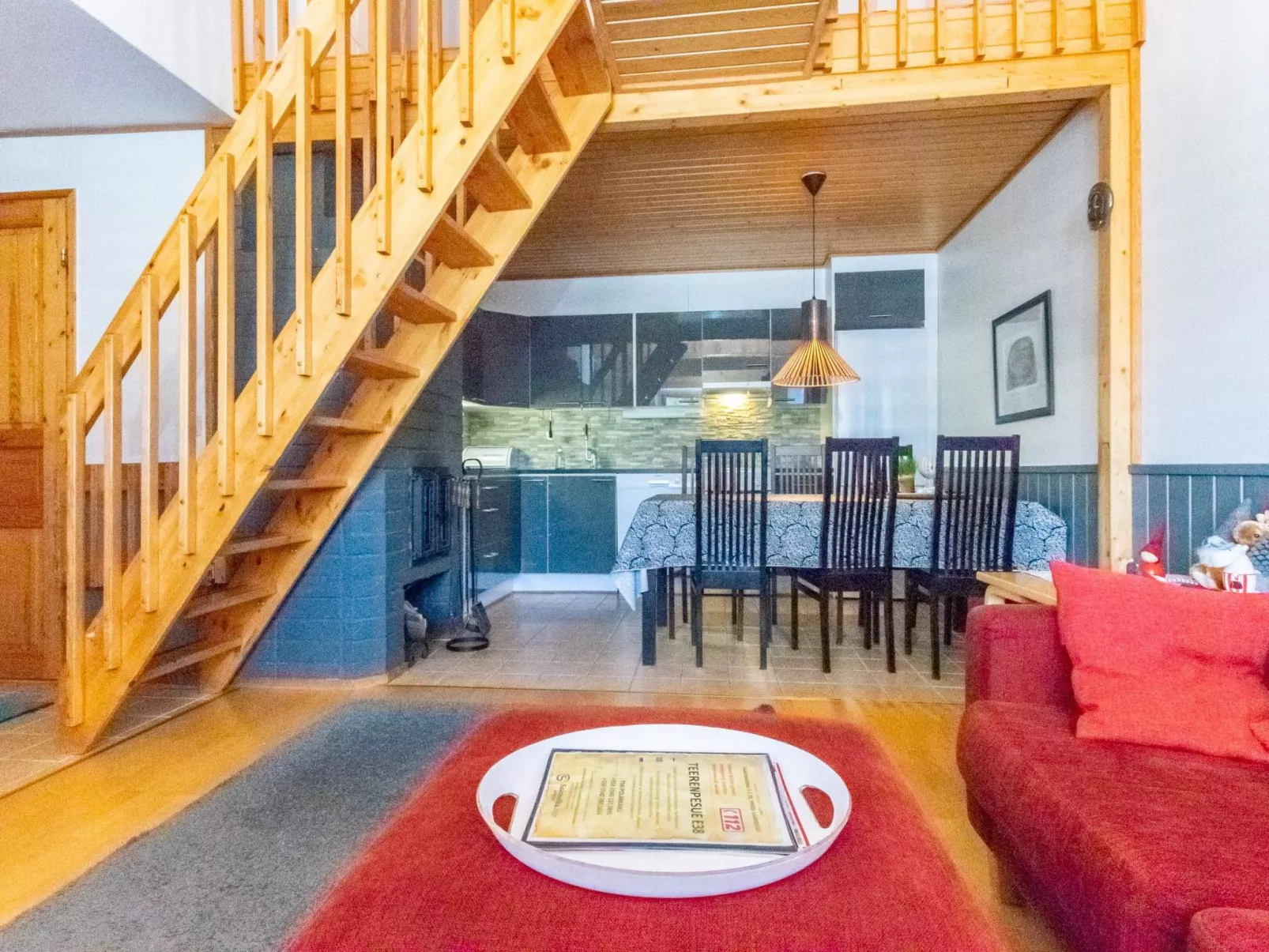 Teerenpesue e 38-Inside