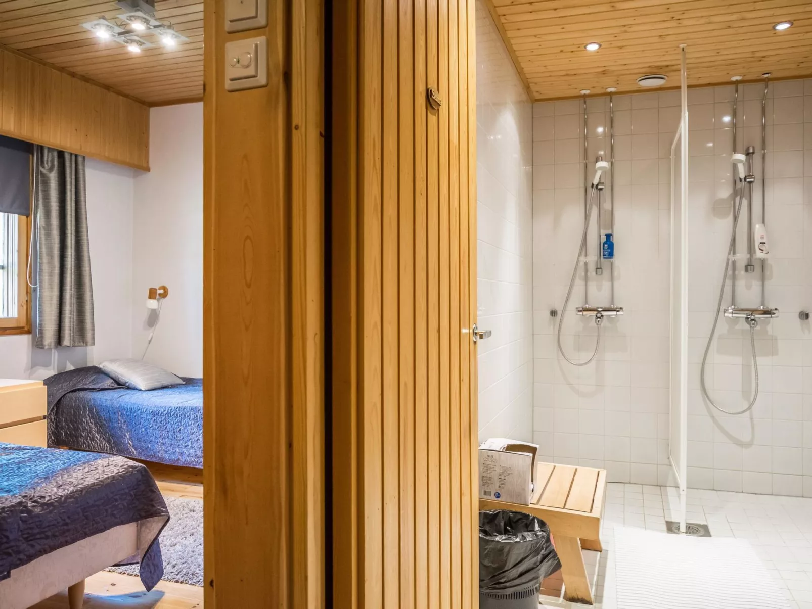 Soidinaukia a 11-Inside