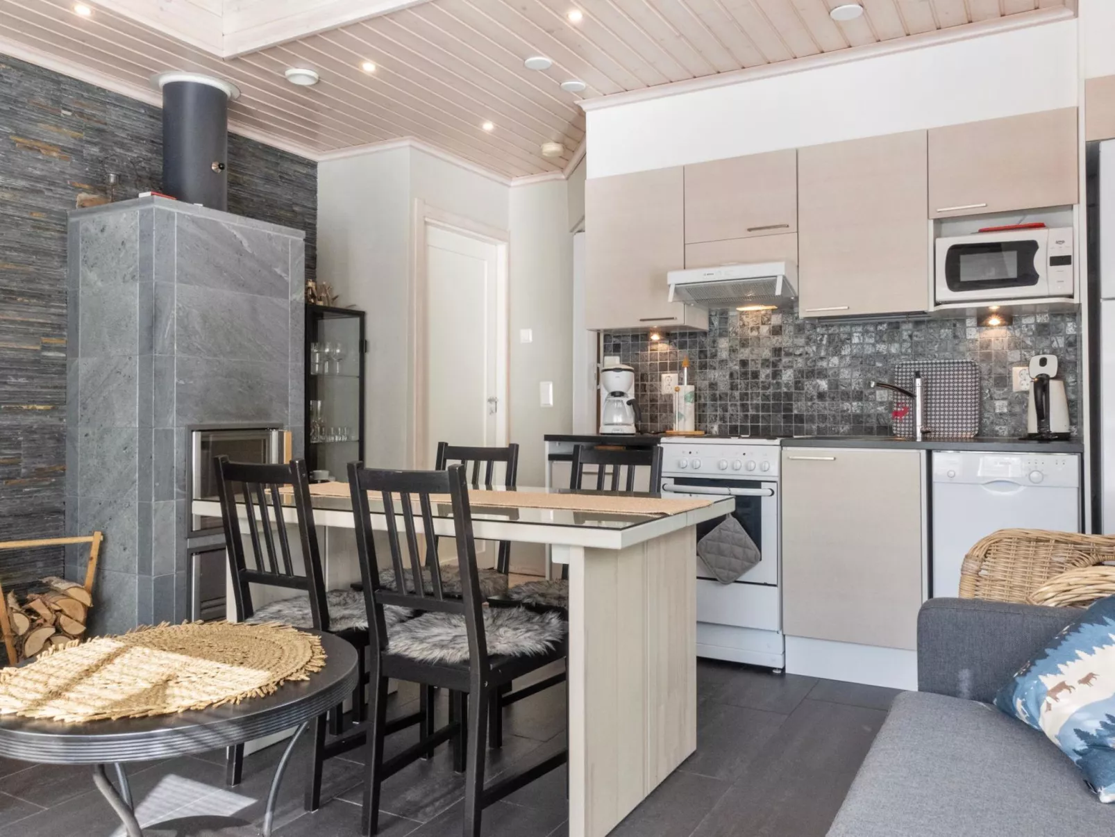 Kuurankuksa b-Drinnen