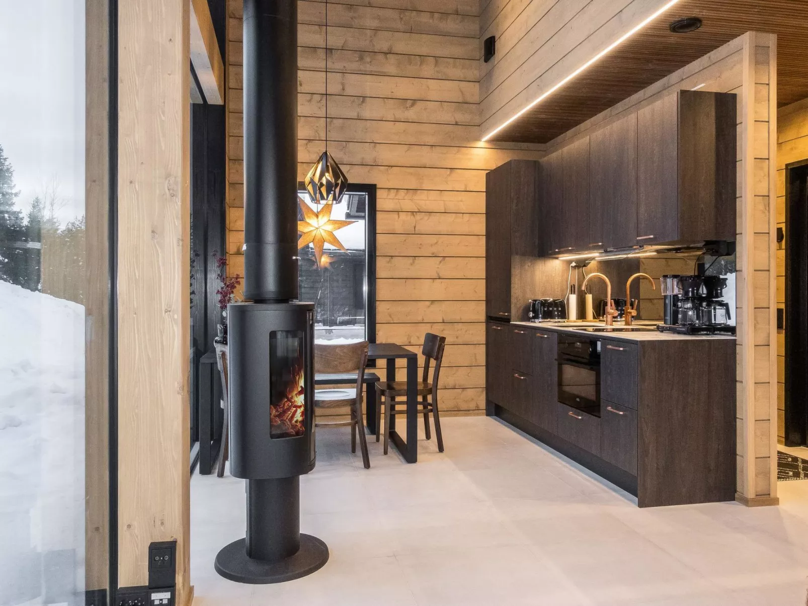 Levin kuiskaus-Dedans