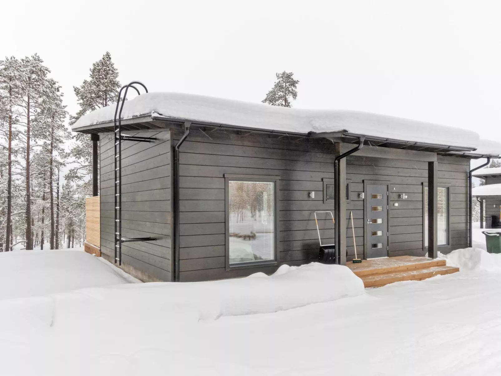 Villa paadari-Drinnen