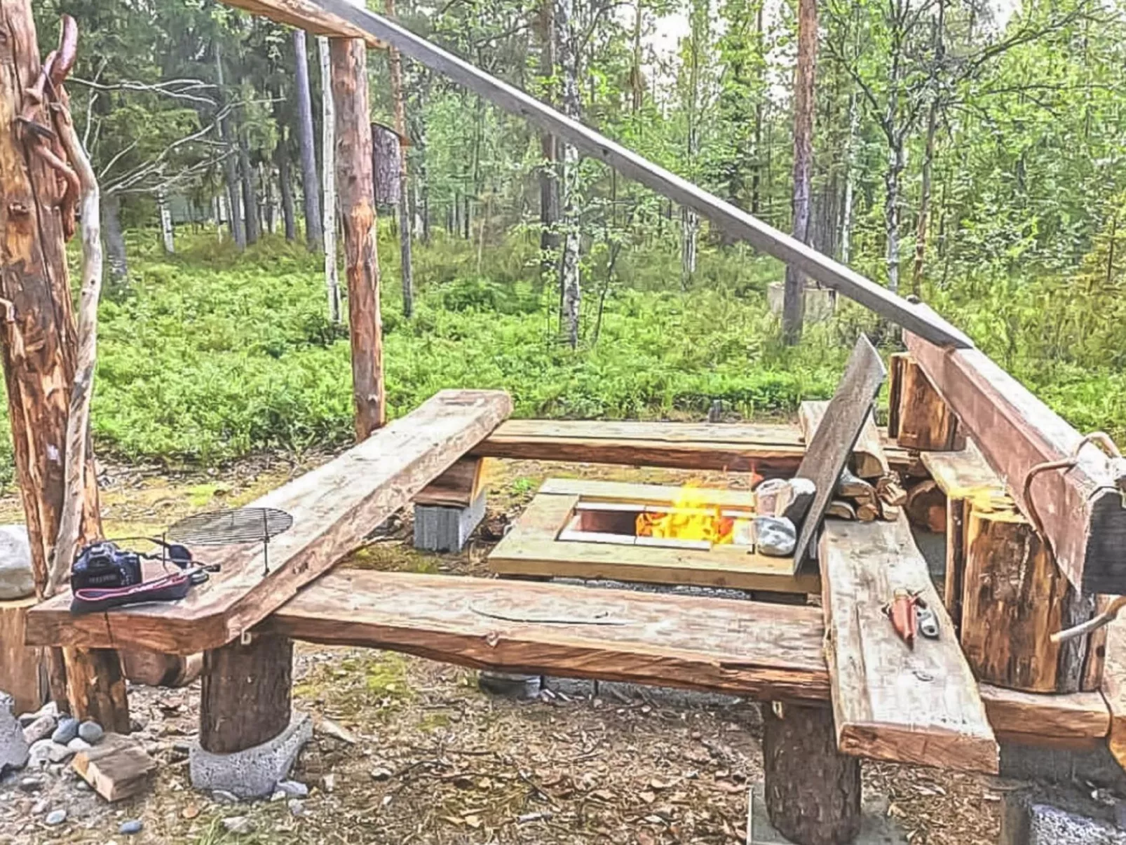 Pyhä pikkukarhu-Inside