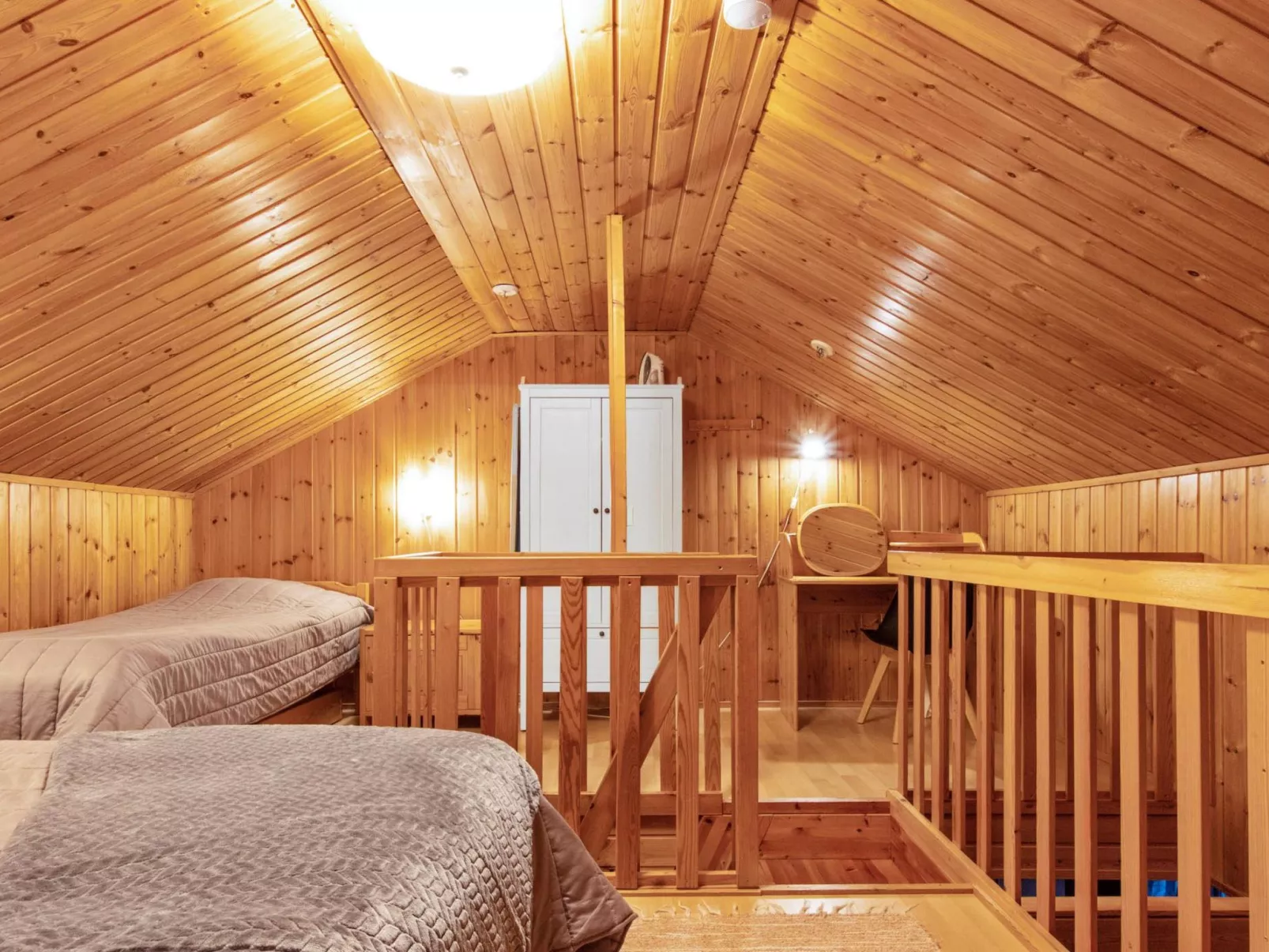 Ylläskarpalo 3 päätyhuoneisto-Drinnen