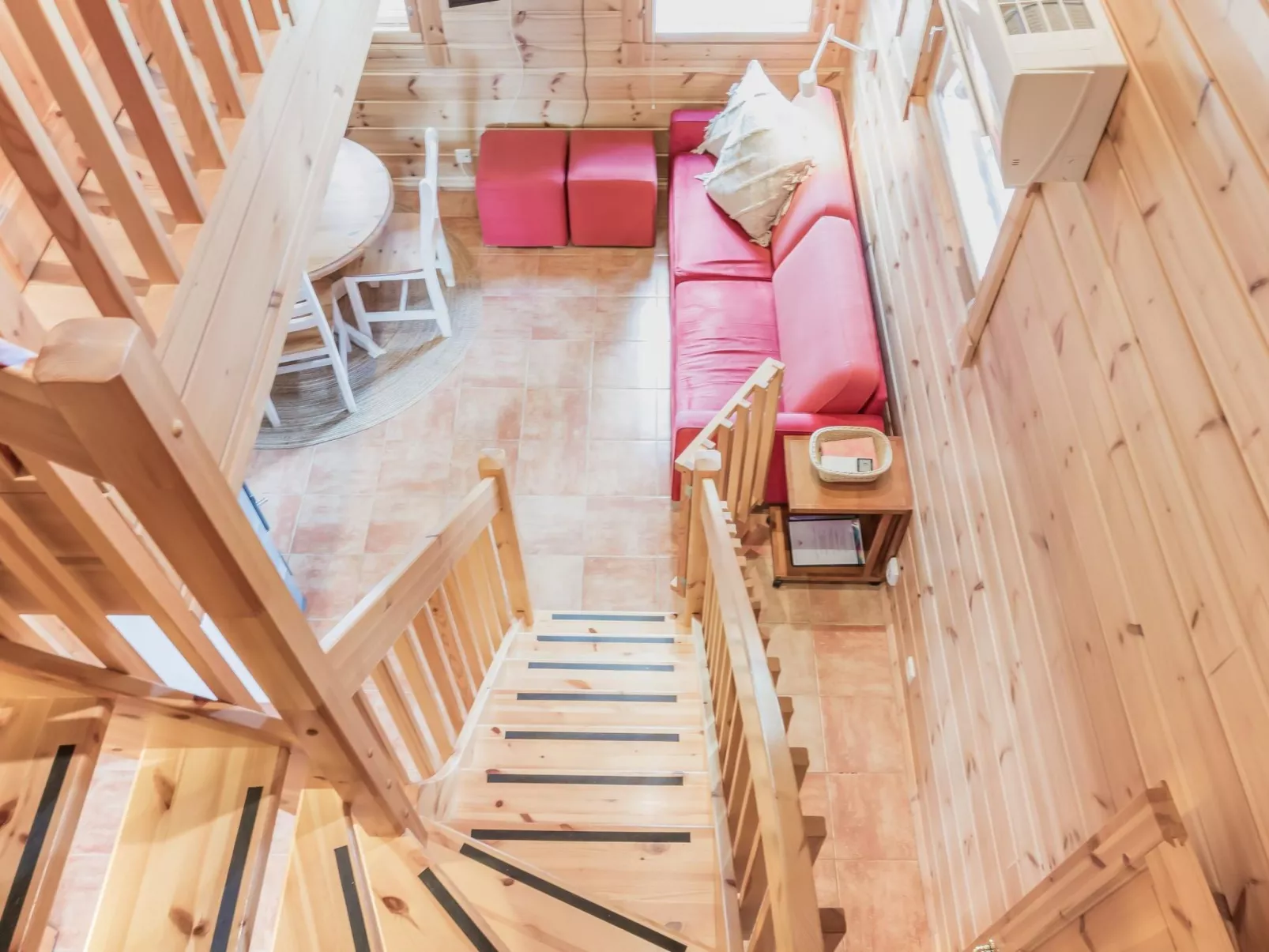 Kuerkartano 4/aarre-Drinnen