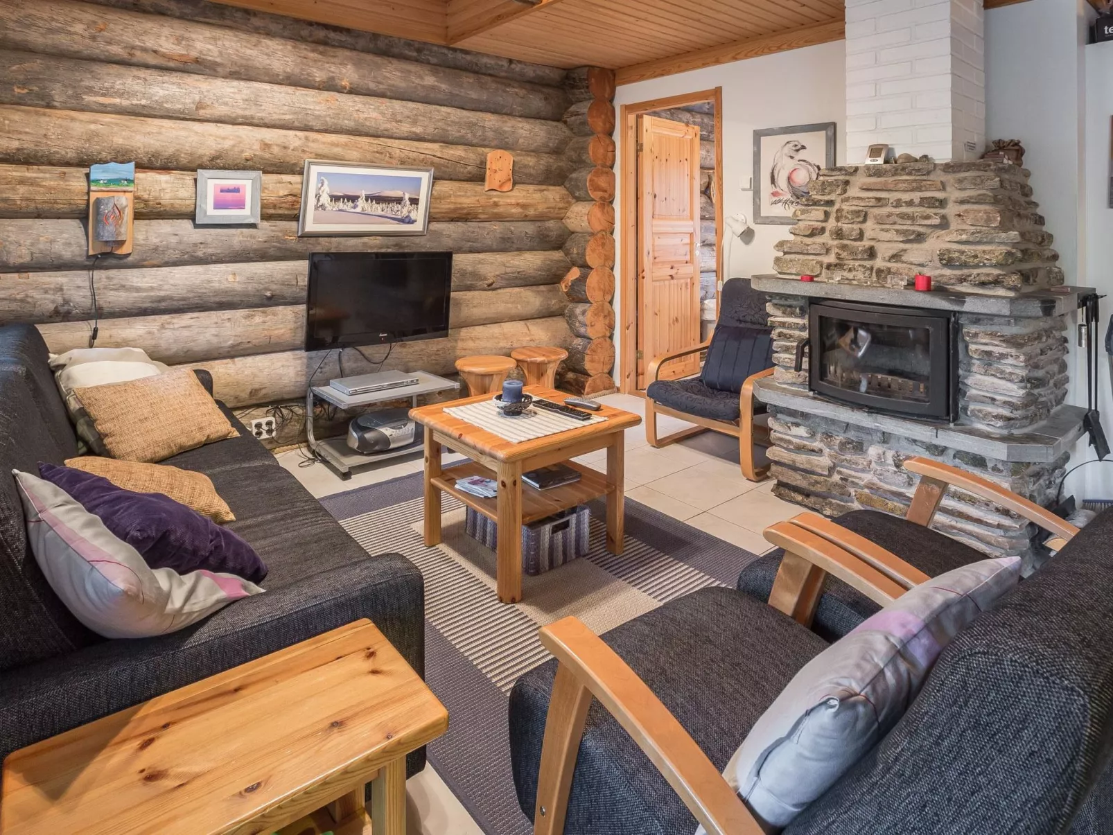 Kukasrakka a 4-Dedans