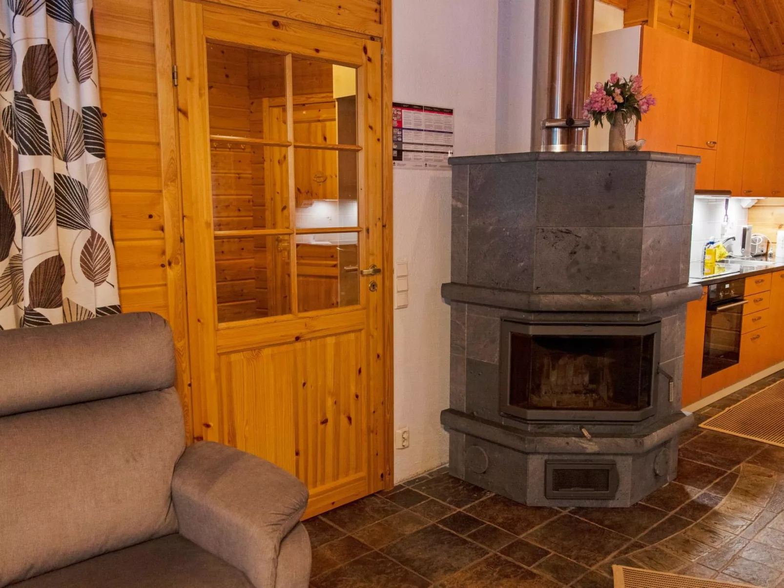 Tunturitähti-Drinnen