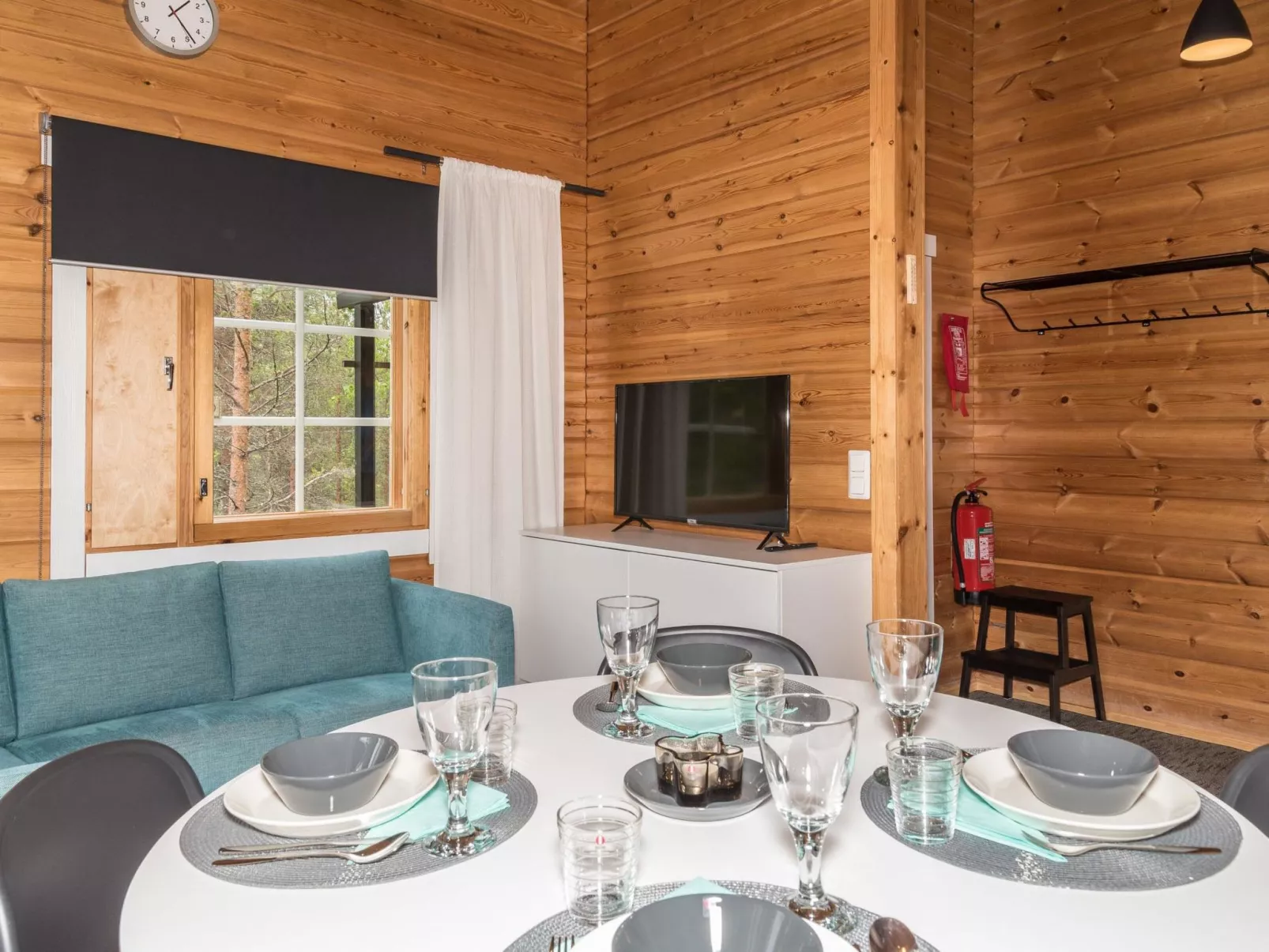 Lomaylläs b39 /suppapolku 6b-Drinnen