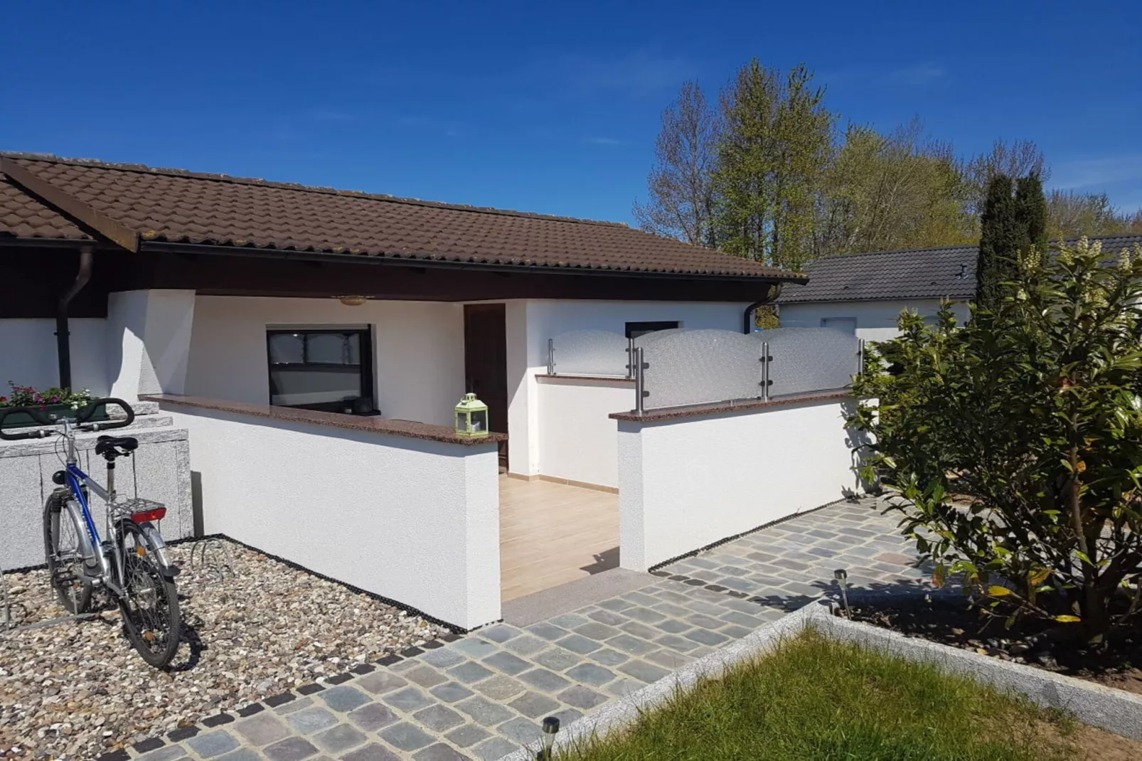 86647-Extérieur été